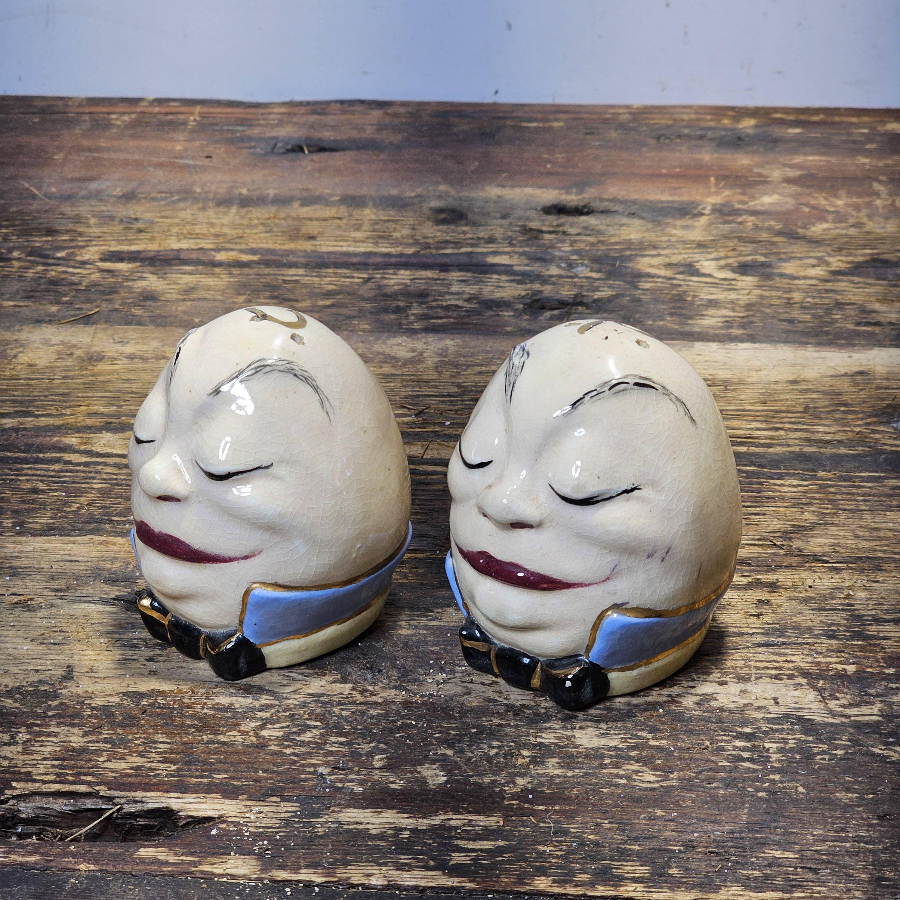 Vintage Salt Pepper Shaker Egg Humpty Dumpty Style Signed By Artist