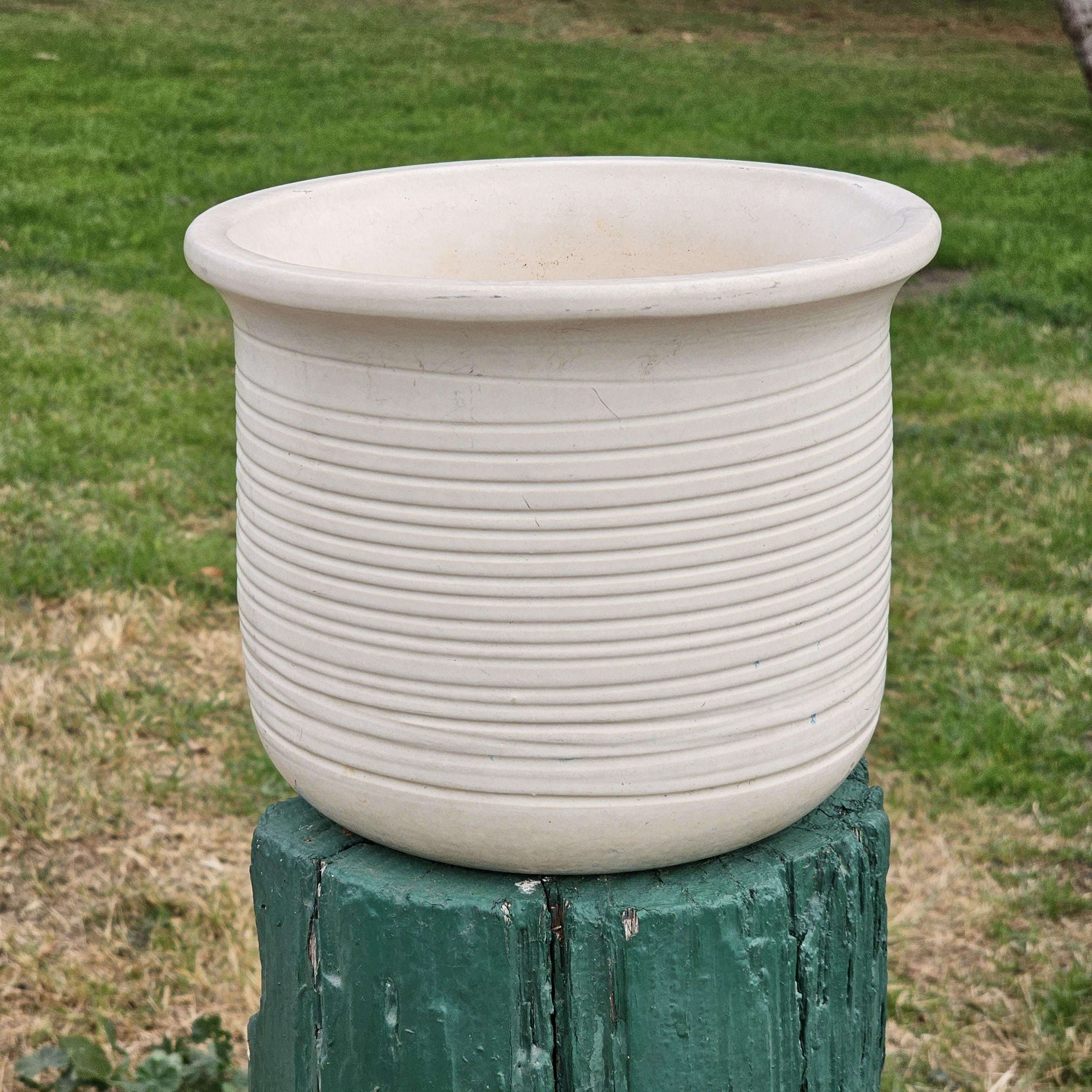 Gainey Ceramics U-10 White Planter Pot La Verne Calif USA MCM 10" Dia x 8" H