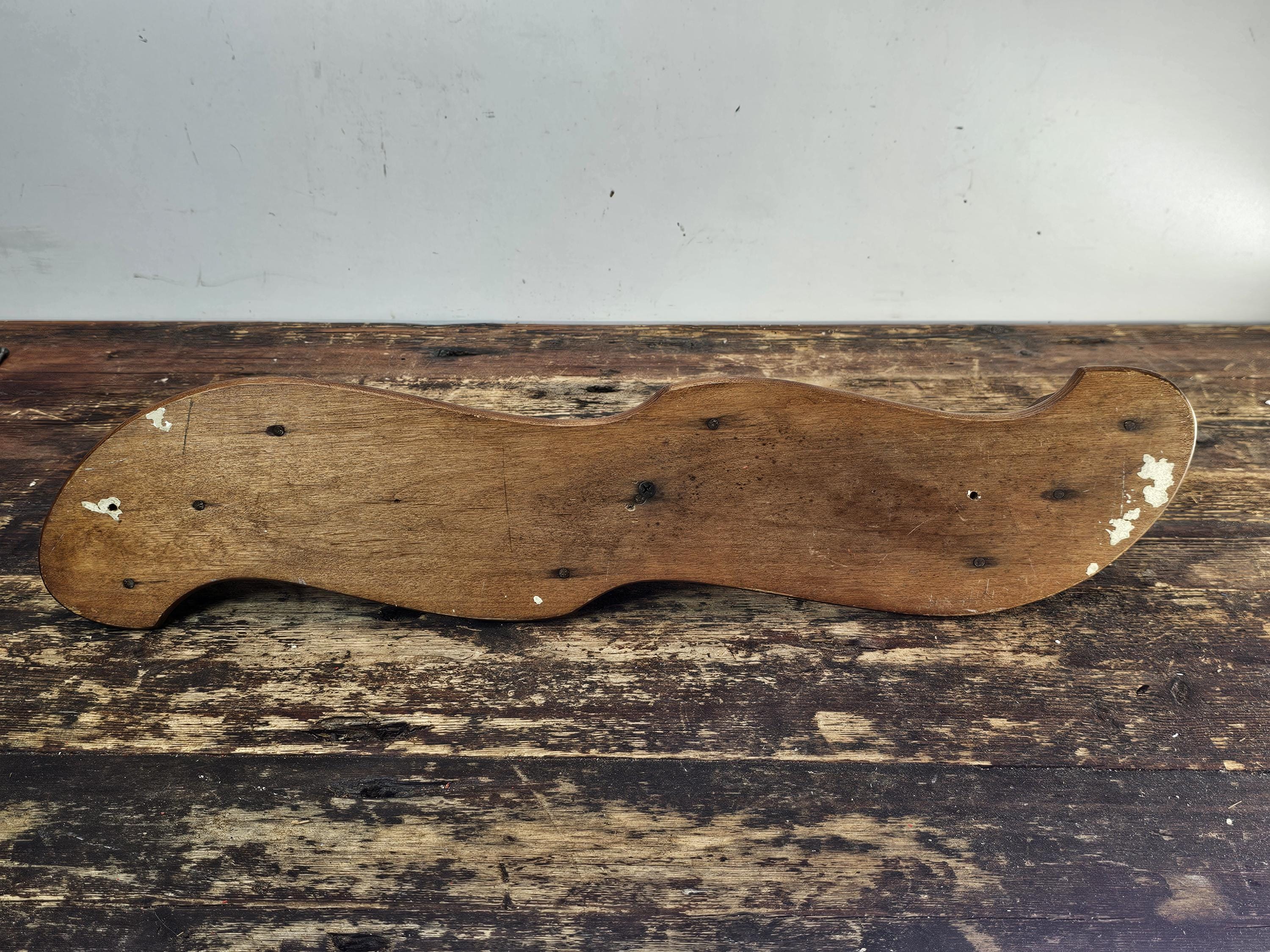 Sheryn's Maple Of California 3-Tier Wall Display Shelf Rack With Plate Groove