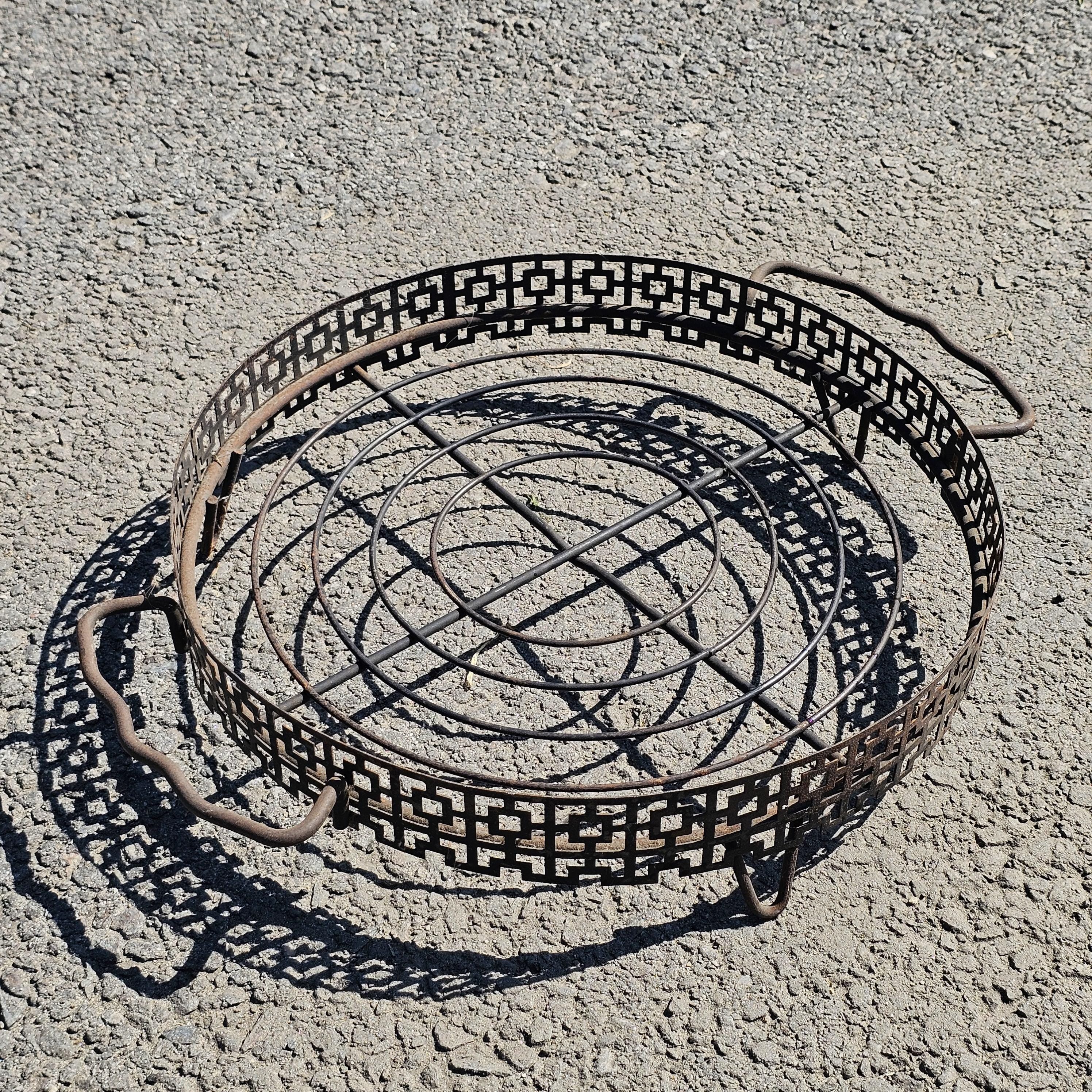 Greek Key Pattern Metal Tray Round Garden Planter with Handles