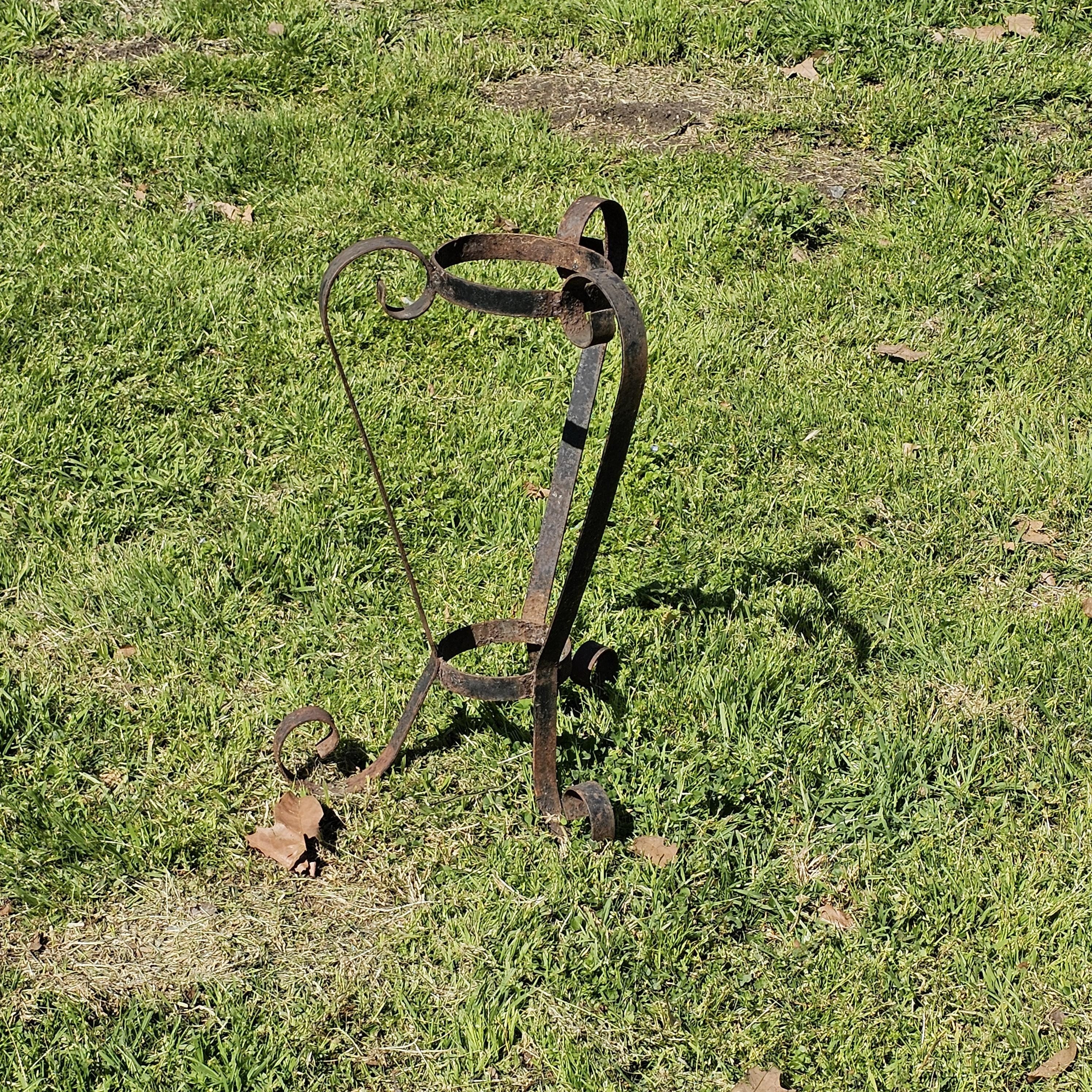 Rusty Scrolled Metal Plant Stand 23"H