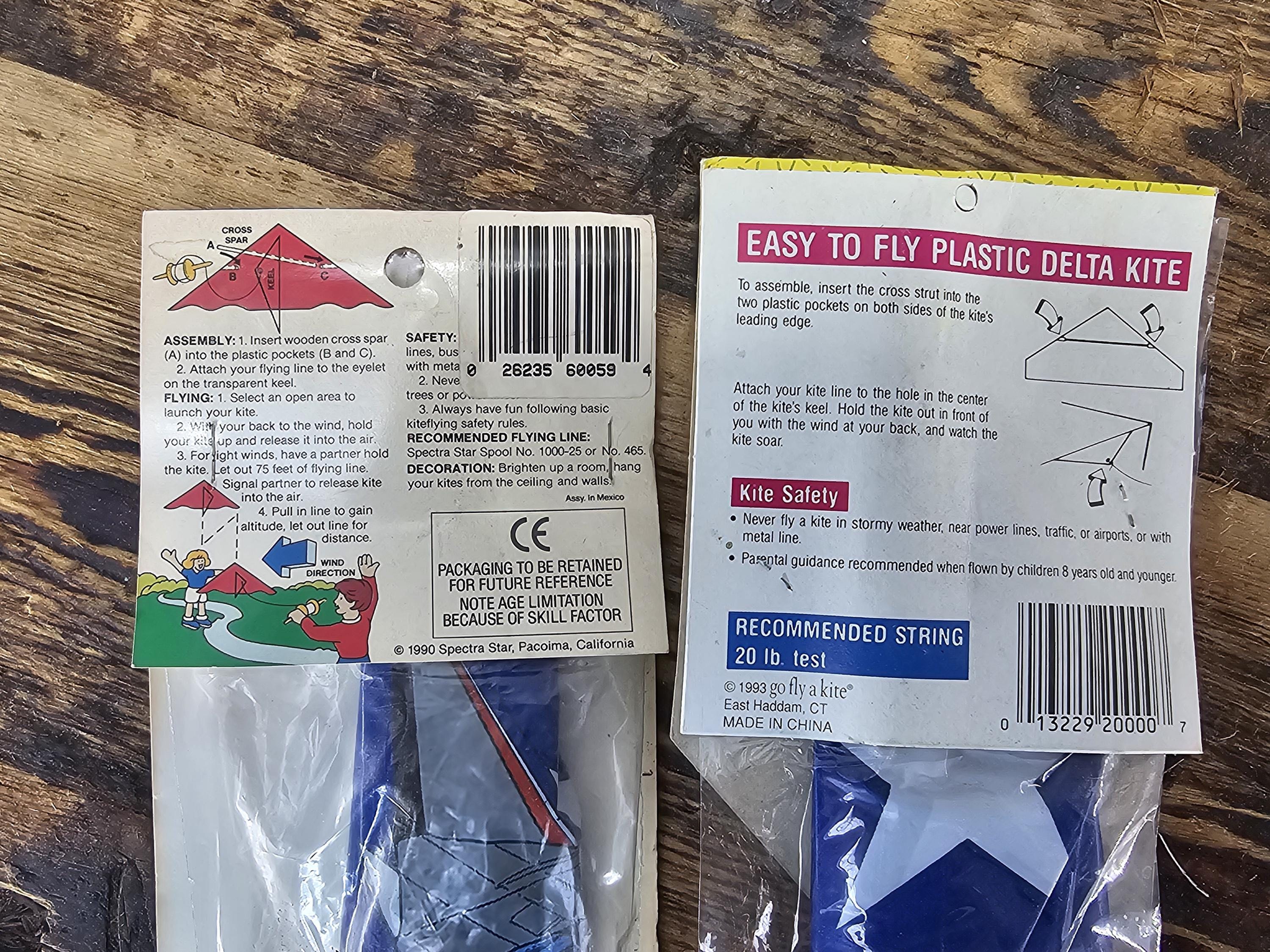 2 NOS Vintage 90s Spectra Star Kite & Go Fly A Kite Delta Wing
