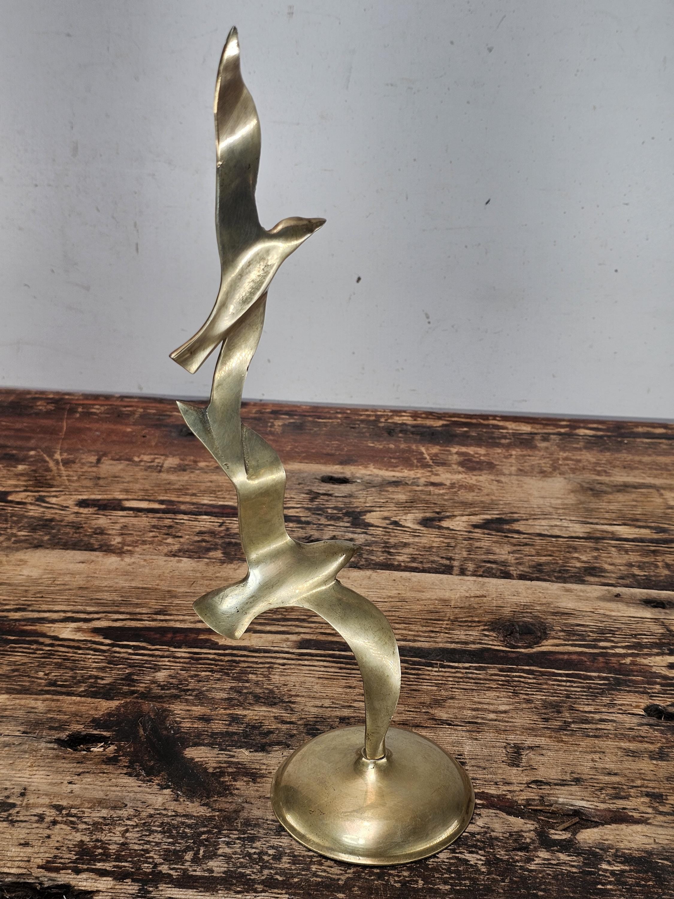 Elegant Mid-Century Modern Brass Seagulls Sculpture | 1970s Penco
