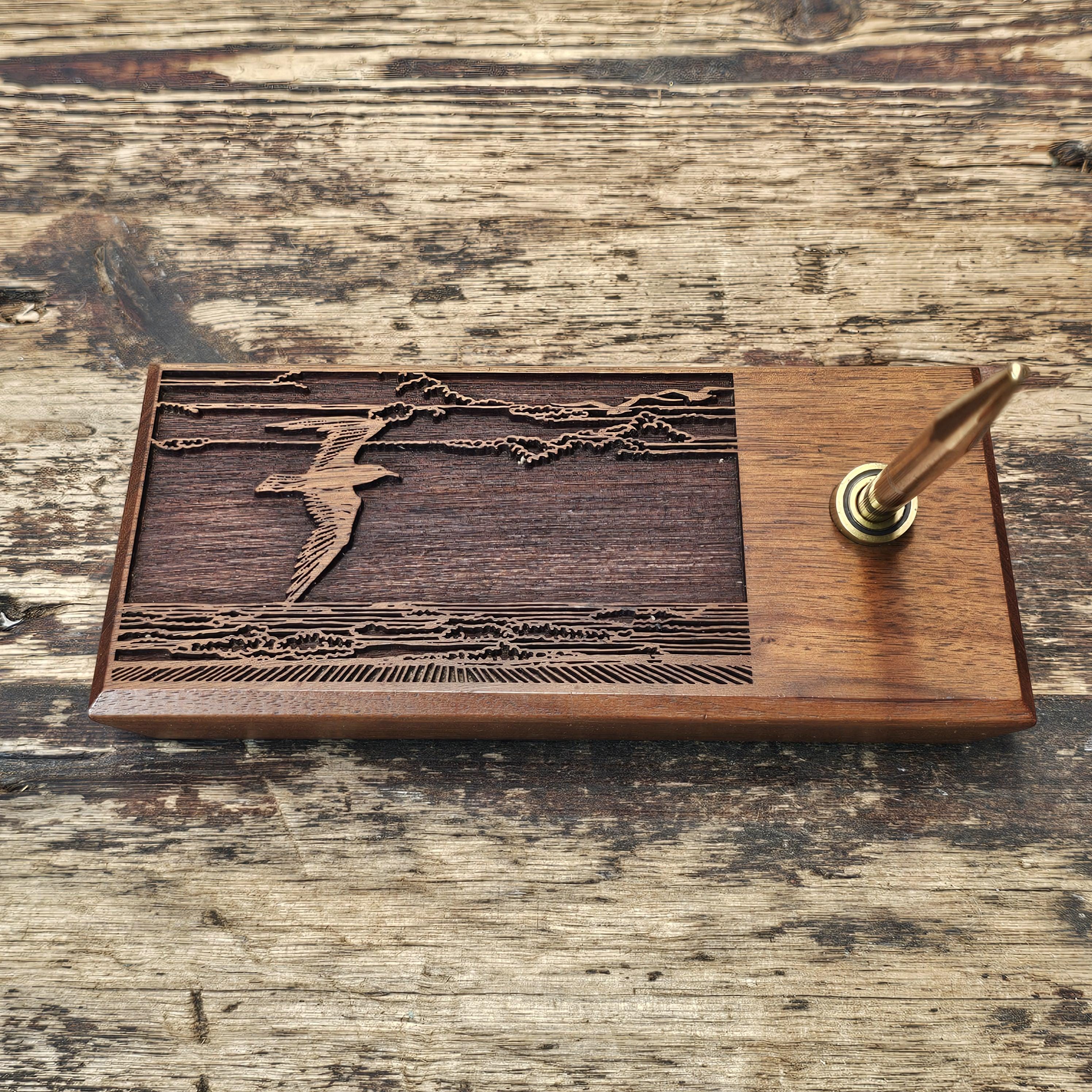Laser-Engraved American Walnut Seagull Pen Holder