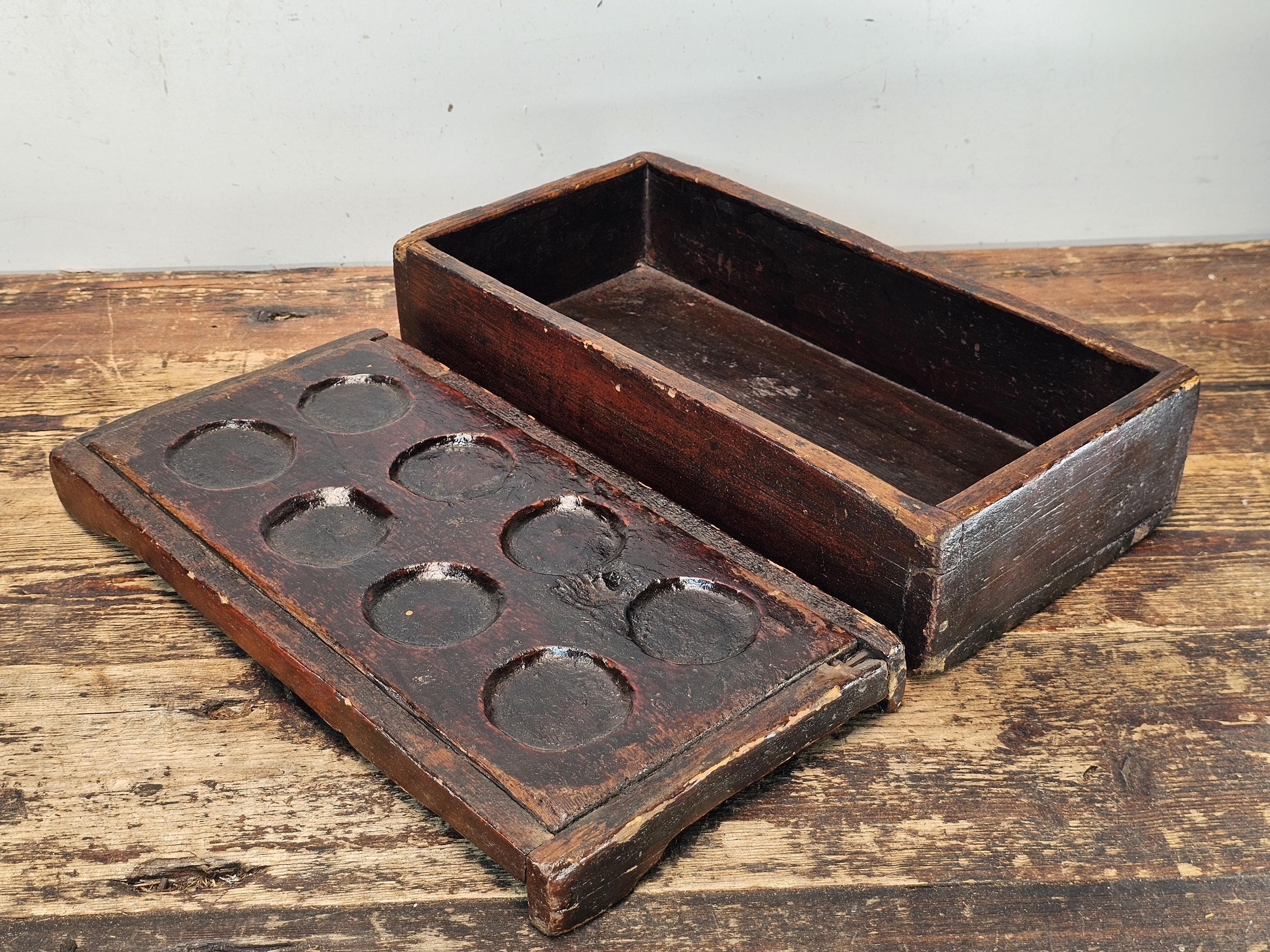 Antique Primitive Wooden Apothecary Box with 8 Wells & Lid