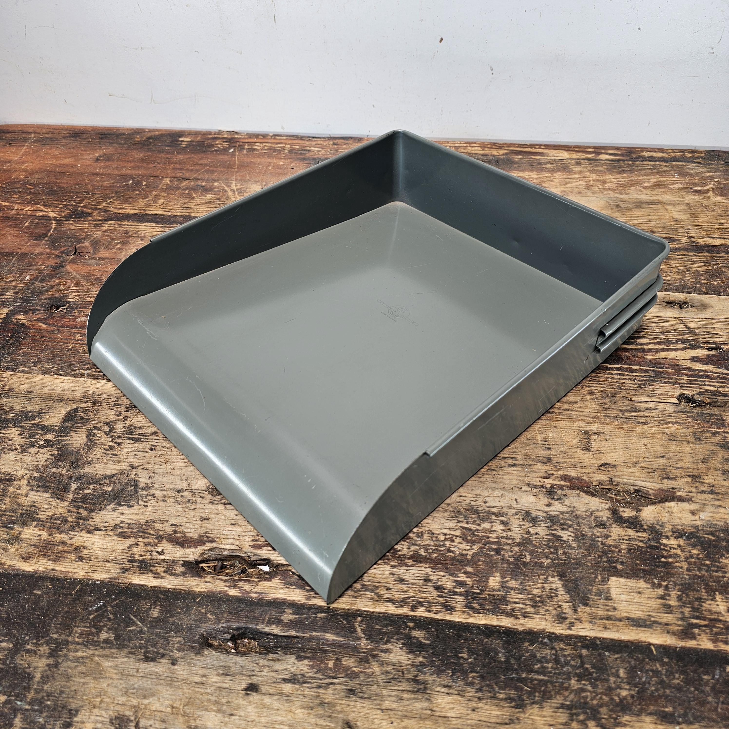 Vintage Globe-Wernicke Metal Paper Tray File Organizer