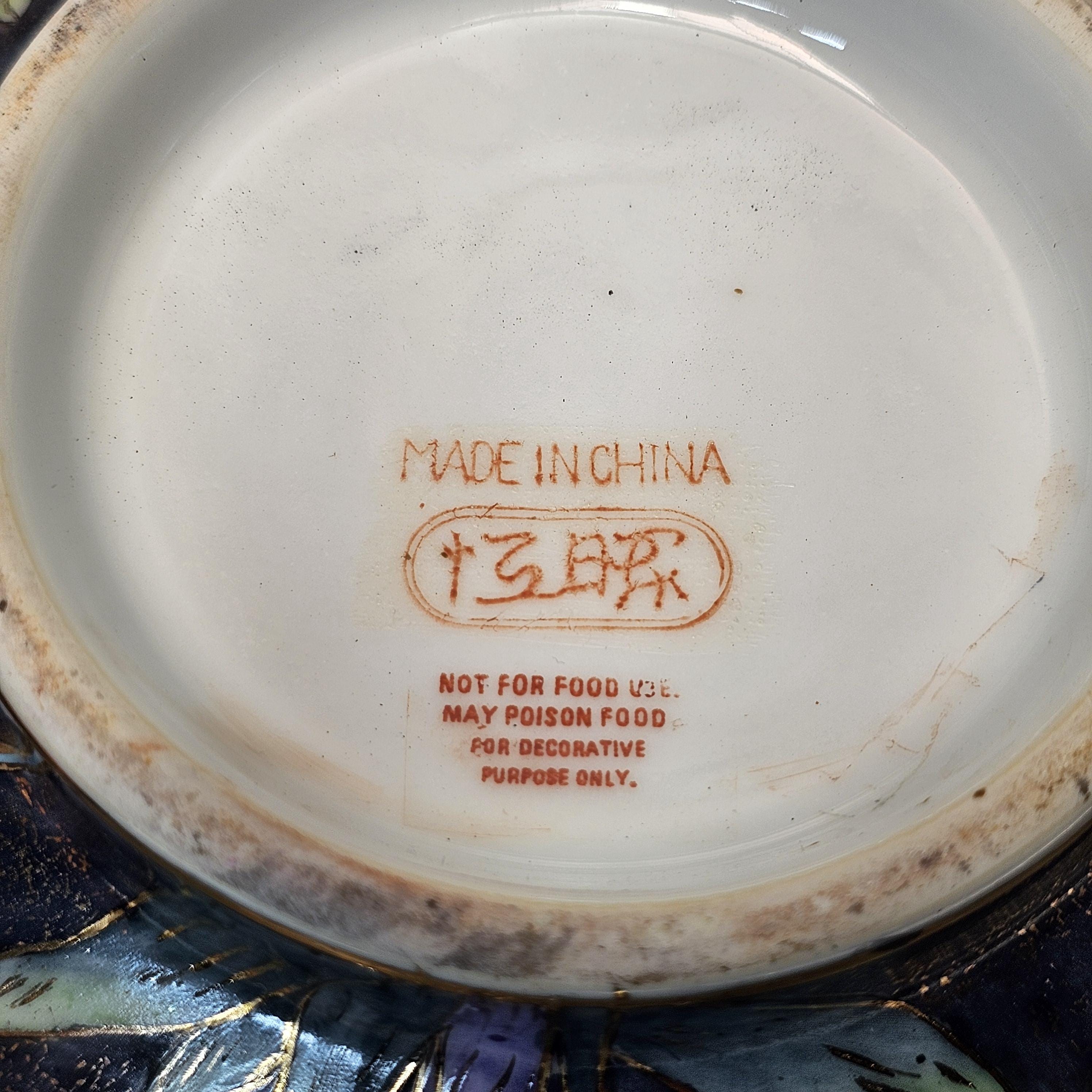 Vintage Chinese Export Ware Porcelain Bowl with Hand-Painted Iris & Gold Leaf