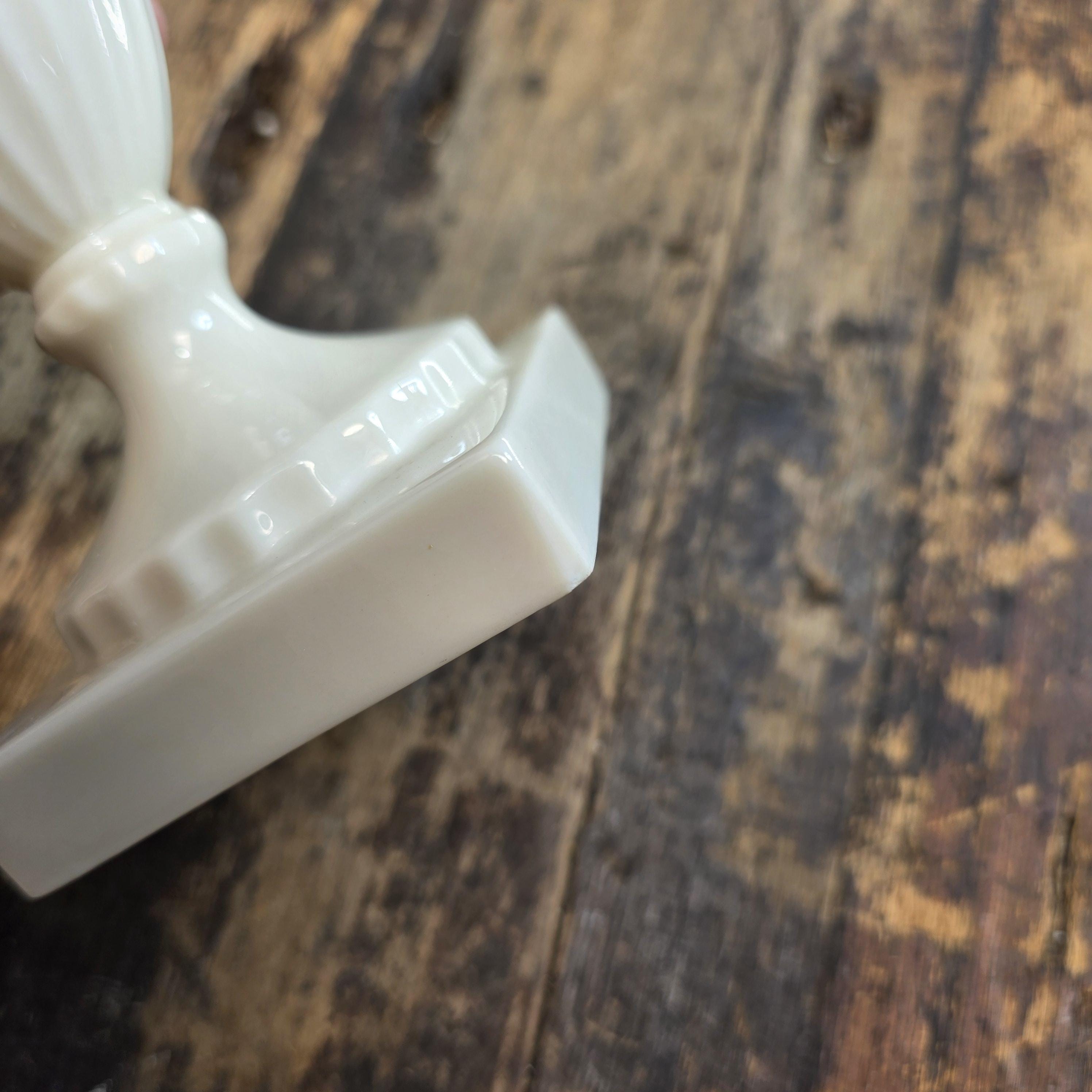 Lenox Ivory Porcelain Fluted Flower Vase – Elegant Trumpet Design, 8.75" Tall