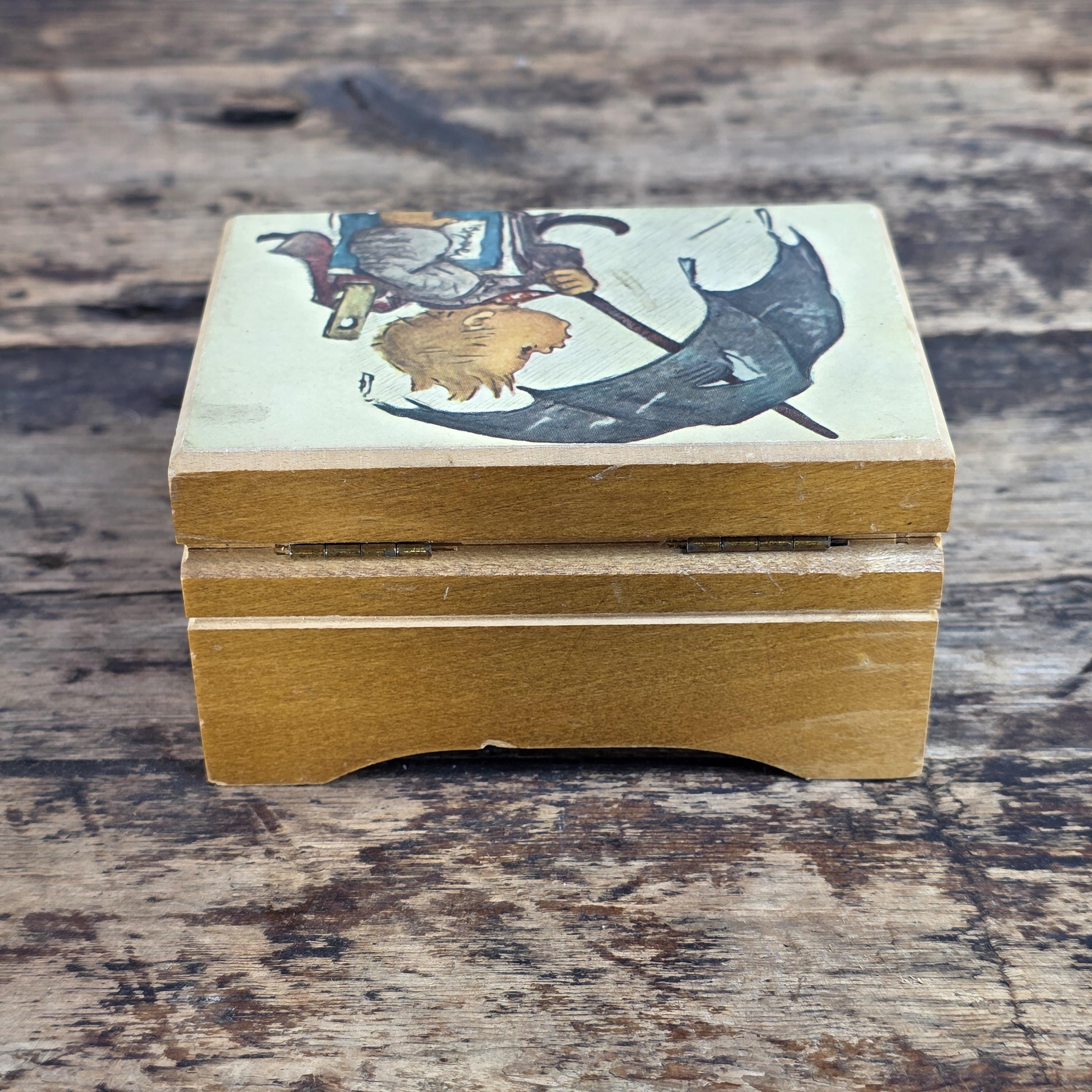 Vintage Linden Wood Music Box - M.I. Hummel Style - Swiss Cuendet Movement