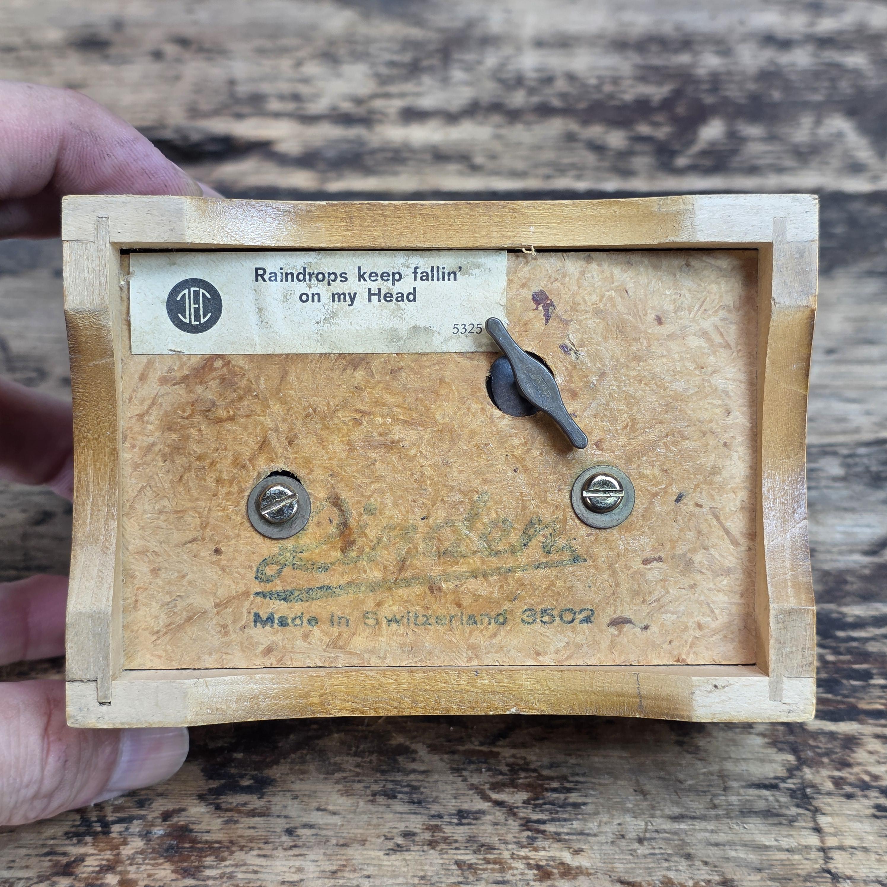 Vintage Linden Wood Music Box - M.I. Hummel Style - Swiss Cuendet Movement