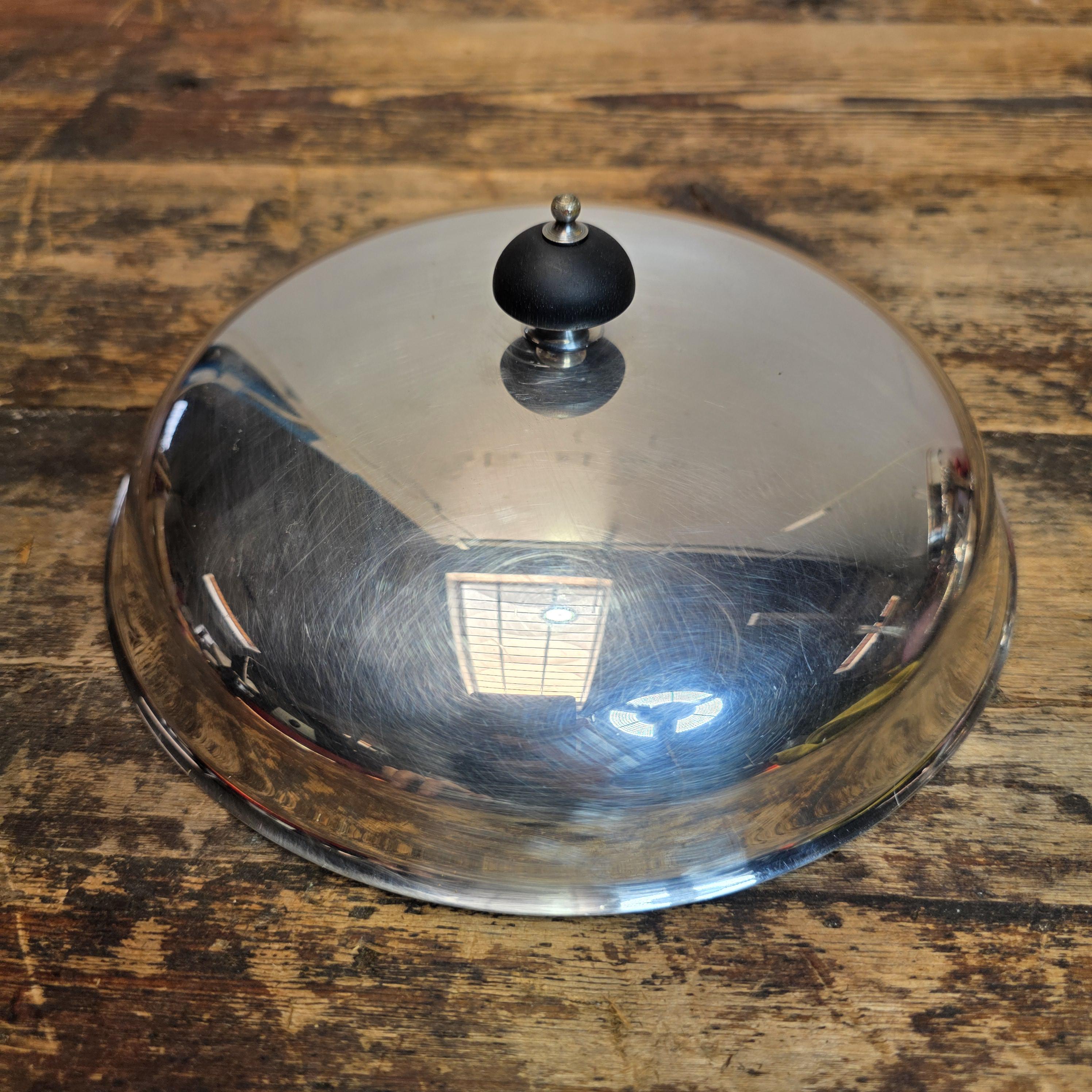 Antique International Silver Co. Silver Plate Chafing Dish – Complete with Stand