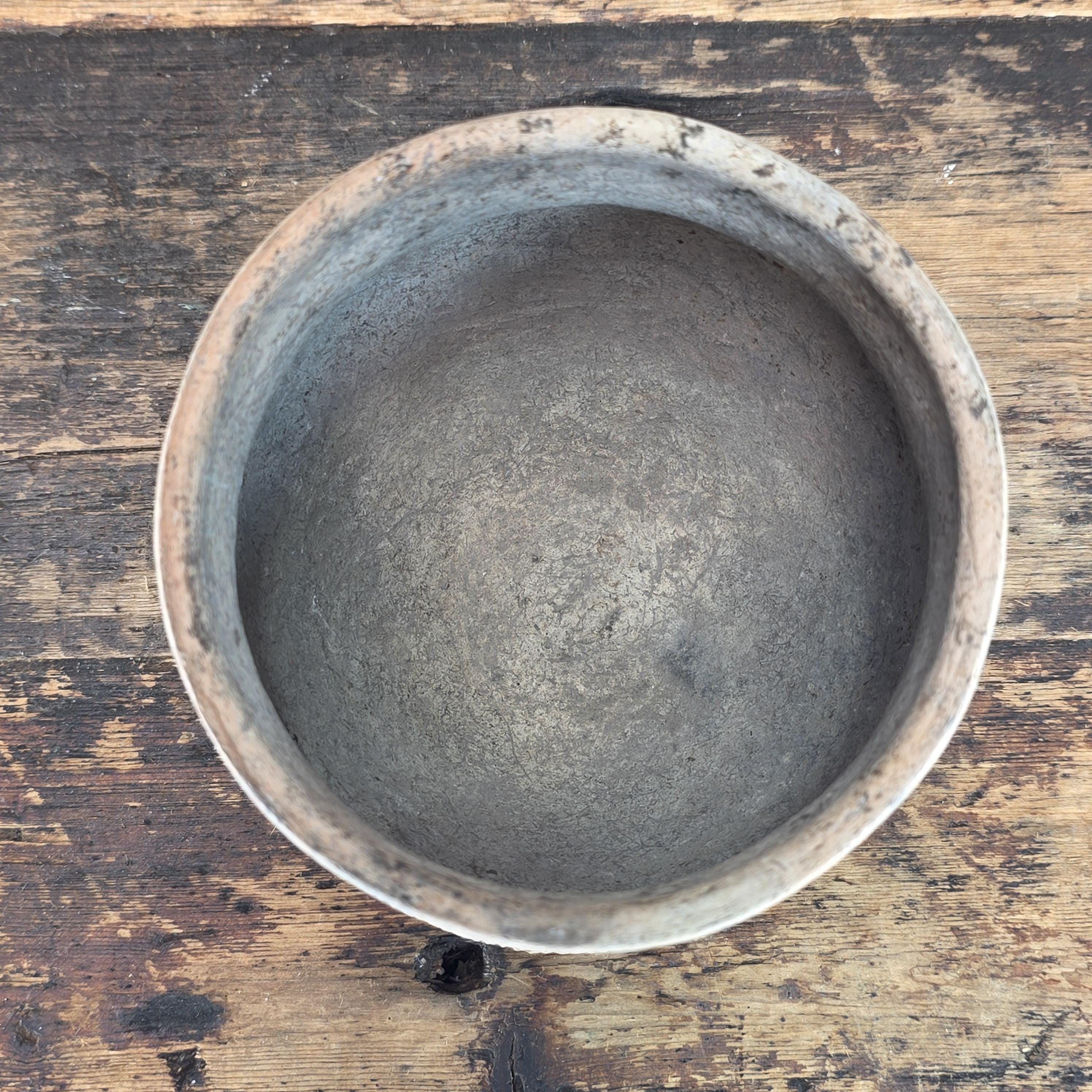 Ancient-Style Red Painted Jar with Cord Impressions East to Central Asian Style