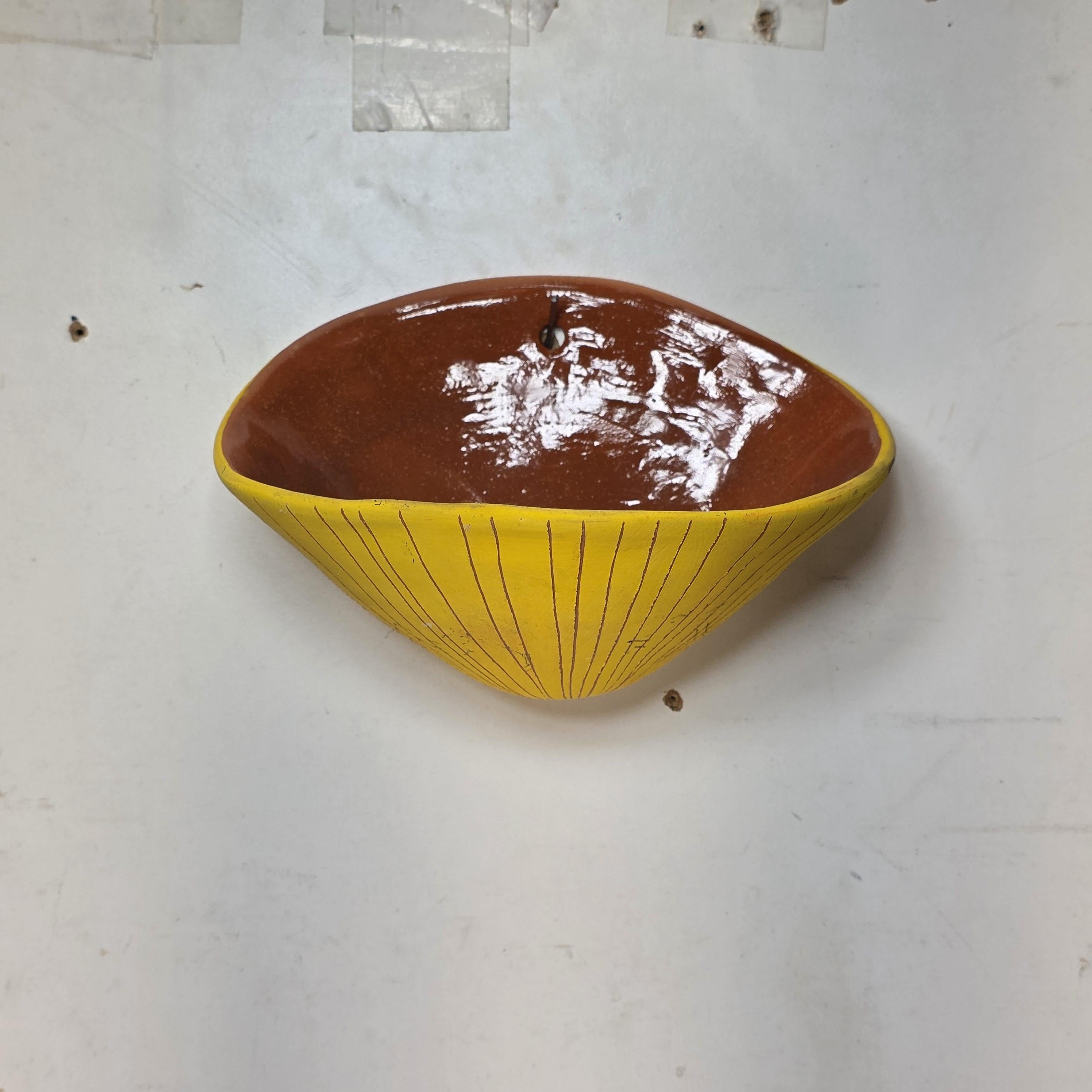 Handmade Terracotta Wall Pocket (Yellow / Vertical Lines)