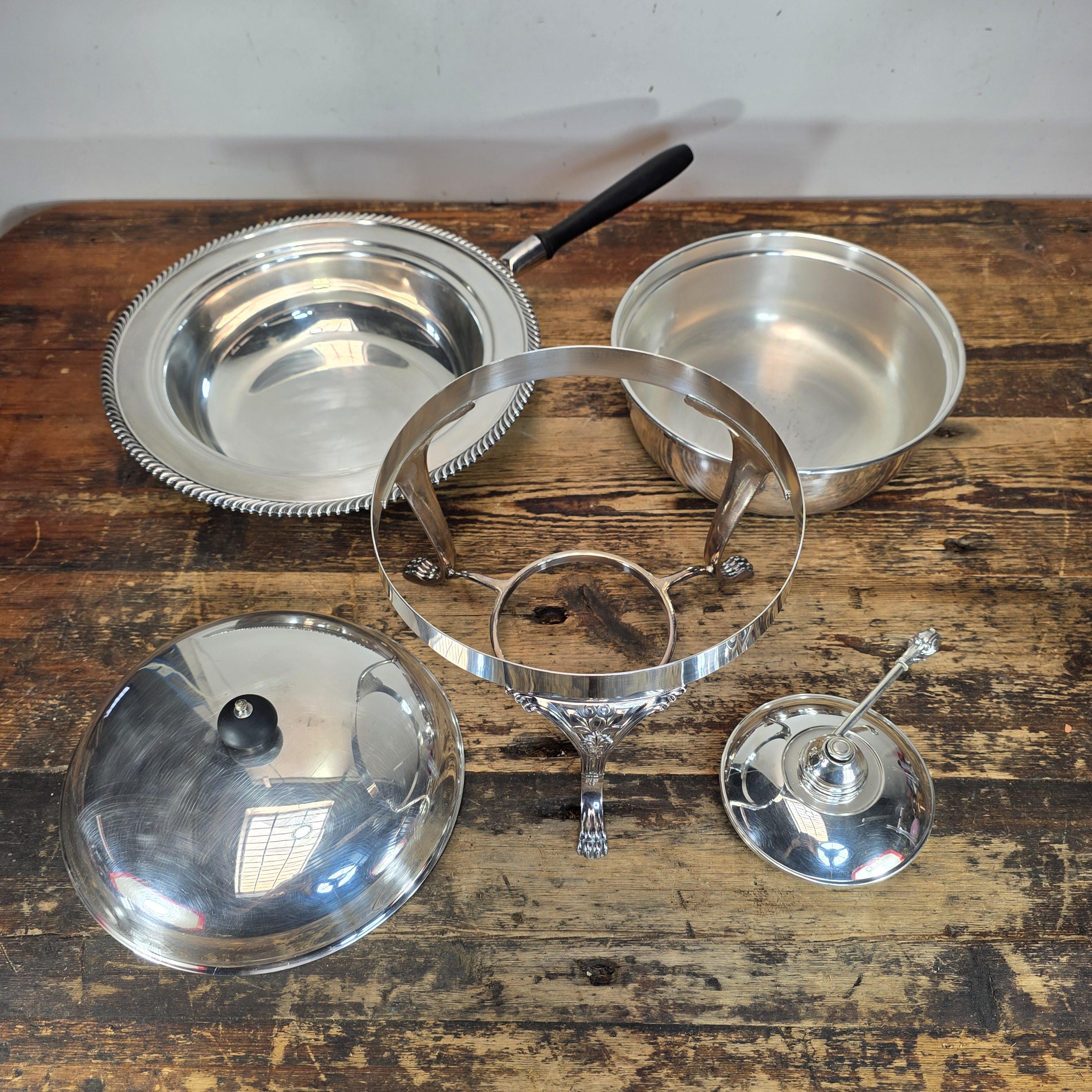 Antique International Silver Co. Silver Plate Chafing Dish – Complete with Stand