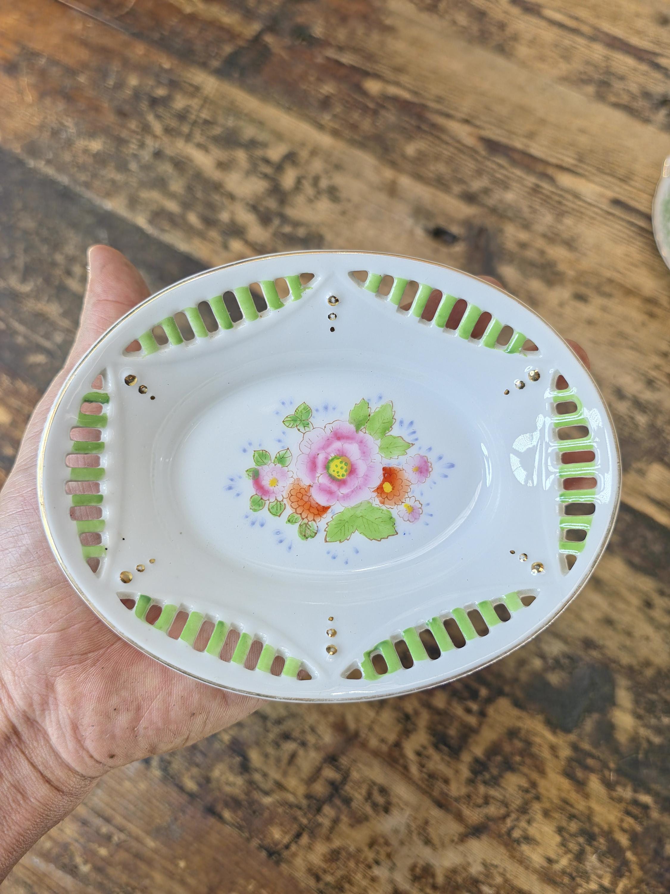 Vintage Japanese Reticulated Bowls Set – Occupied Japan & Gold Castle 1950s–60s