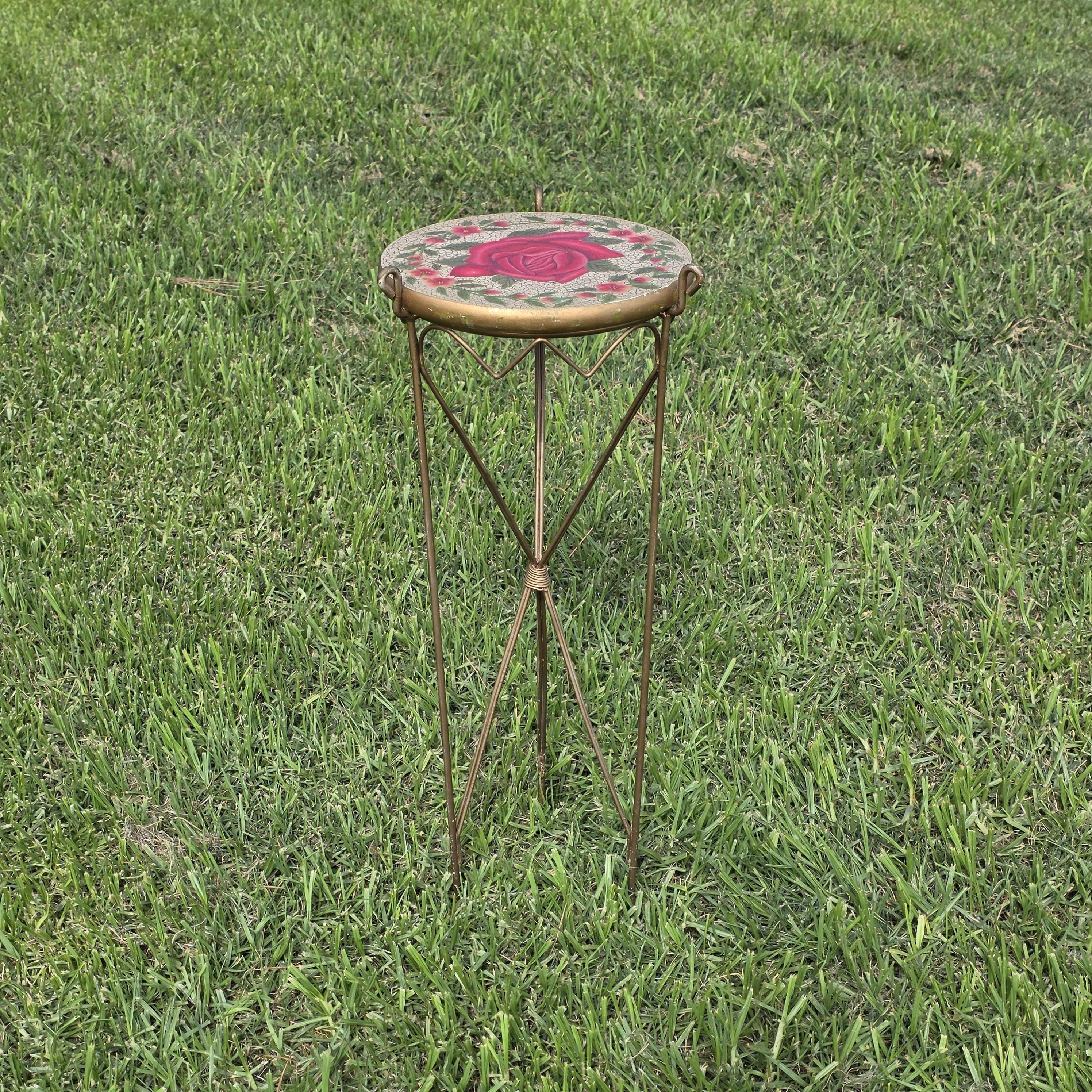 Vintage Rose Motif Accent Table – Wooden Top × Gilded Metal Base