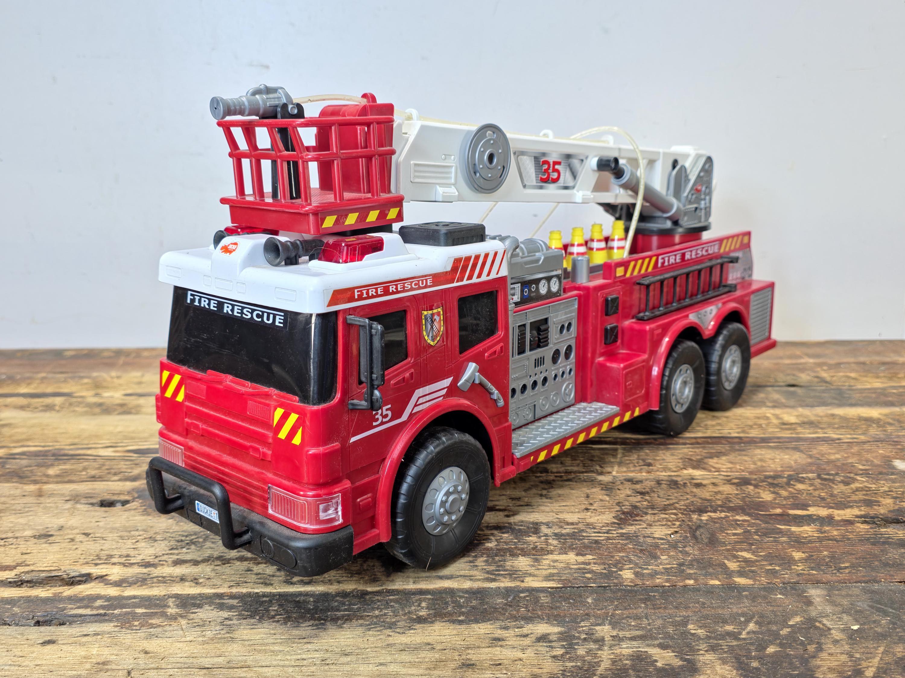 Dickie Toys Light & Sound Fire Rescue Truck No.35
