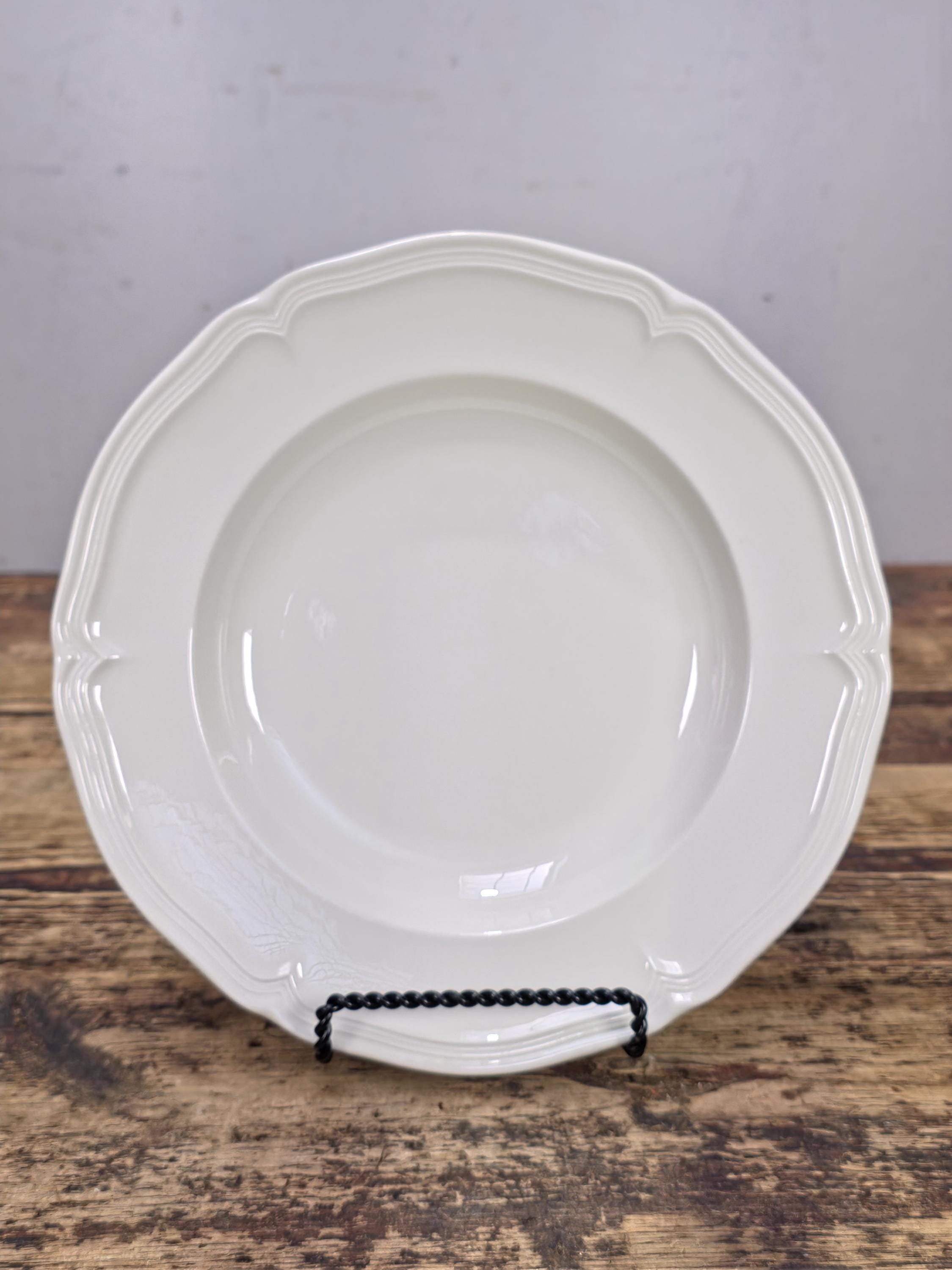 Villeroy & Boch Manoir Large Rim Soup Bowl 9"