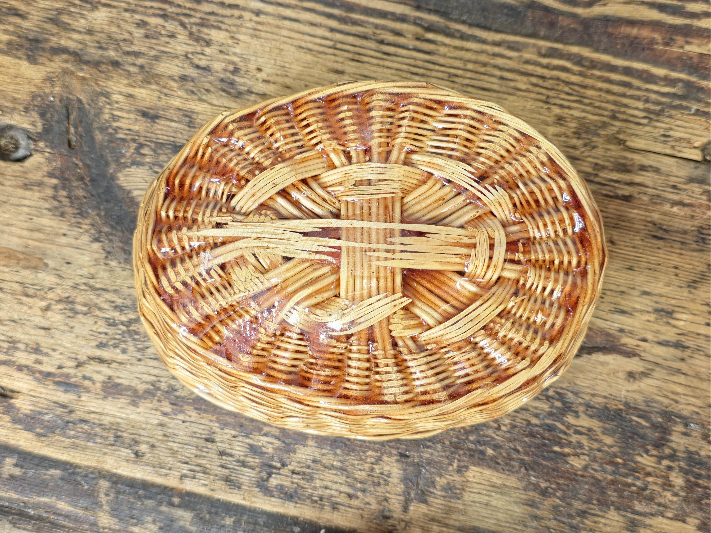 Vintage Resin Coated Wicker Basket with Pinecones and Red Berries Lid