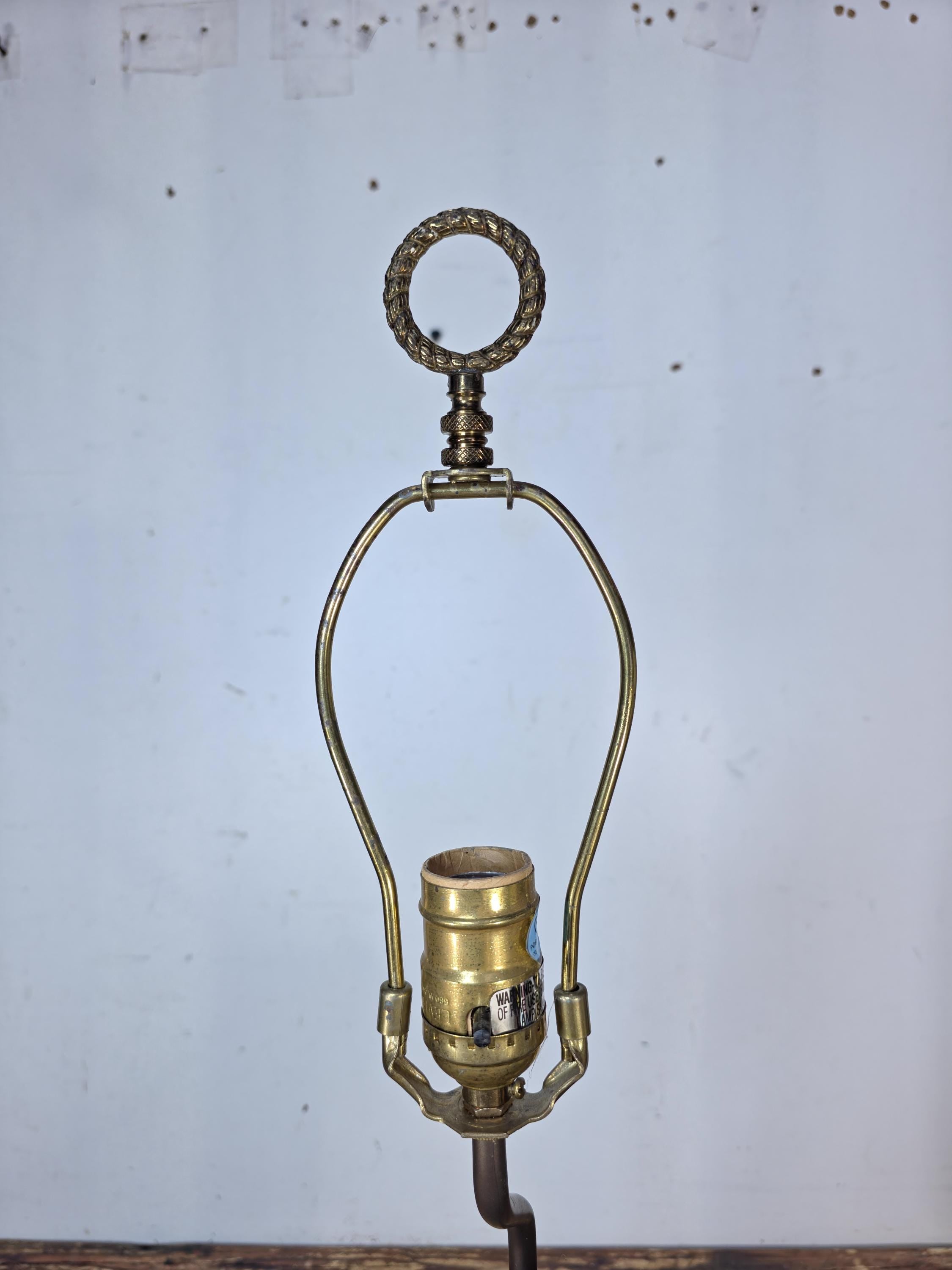 Vintage Bronze-Tone Metal Bulldog Table Lamp — SF Bay Trading