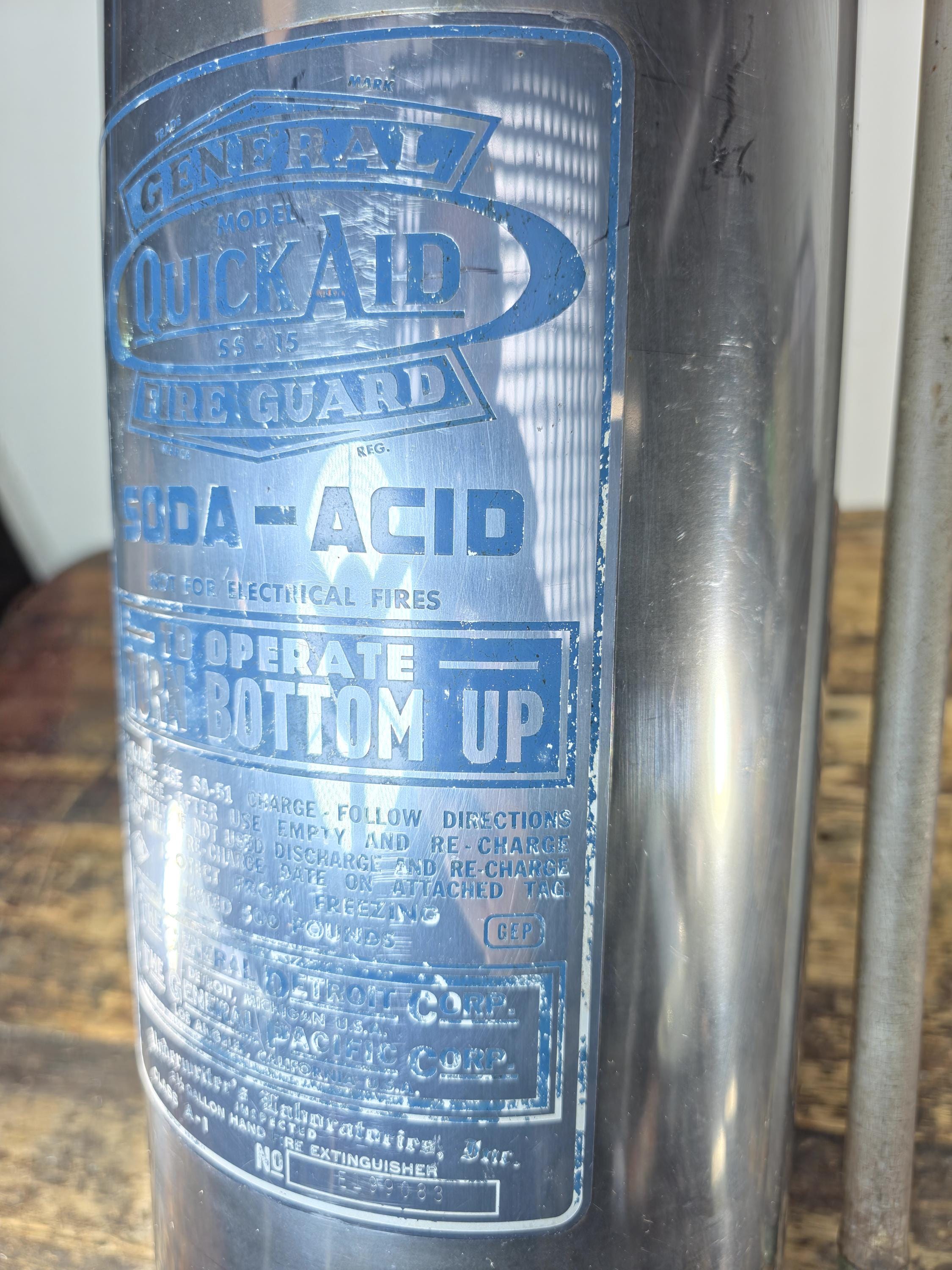 Vintage General Detroit “Quick Aid” SS-15 Soda-Acid Fire Extinguisher – 22.5"