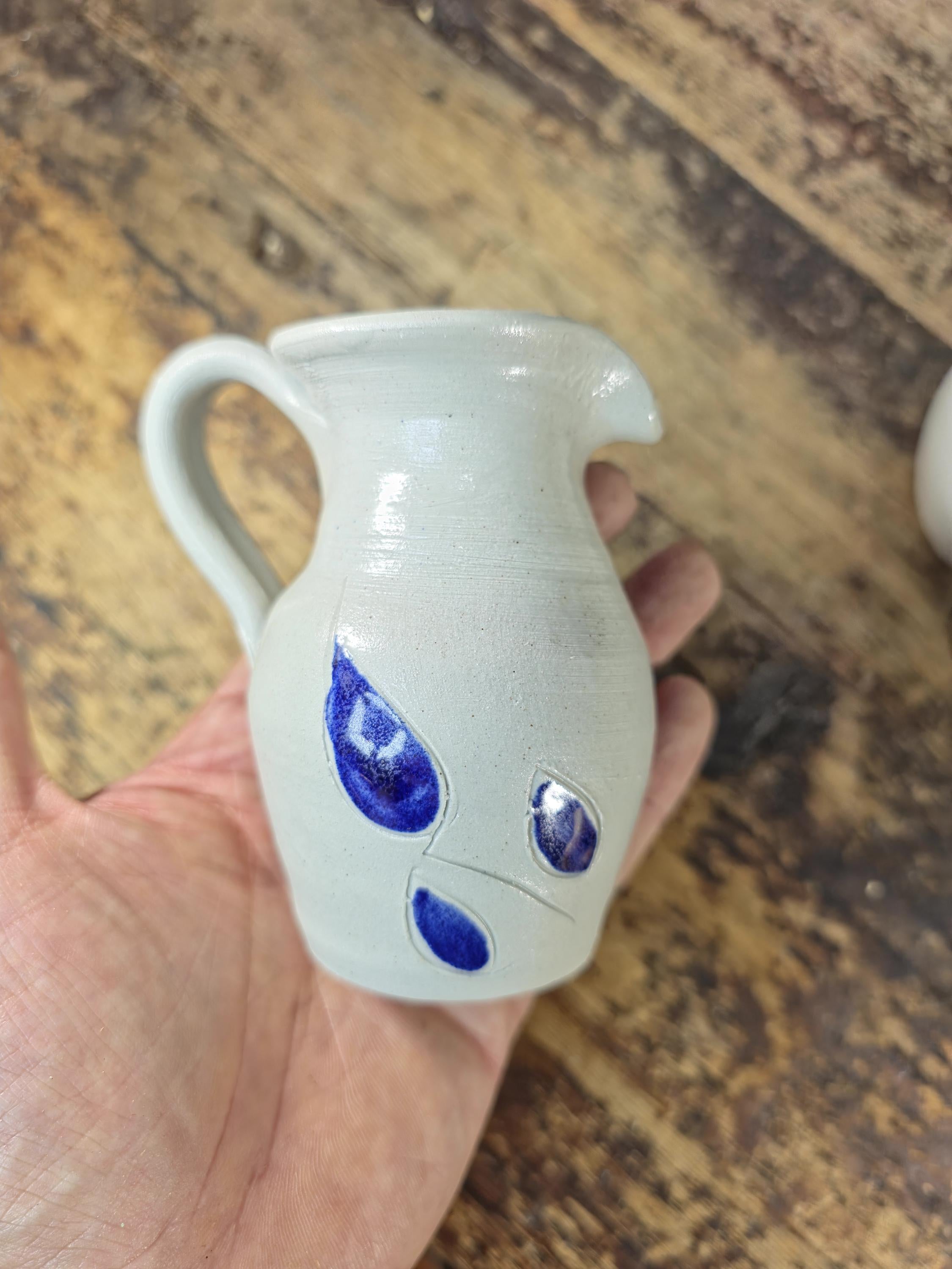 NOS Williamsburg Pottery Salt Glaze Mini Pitcher Pot Set of 3