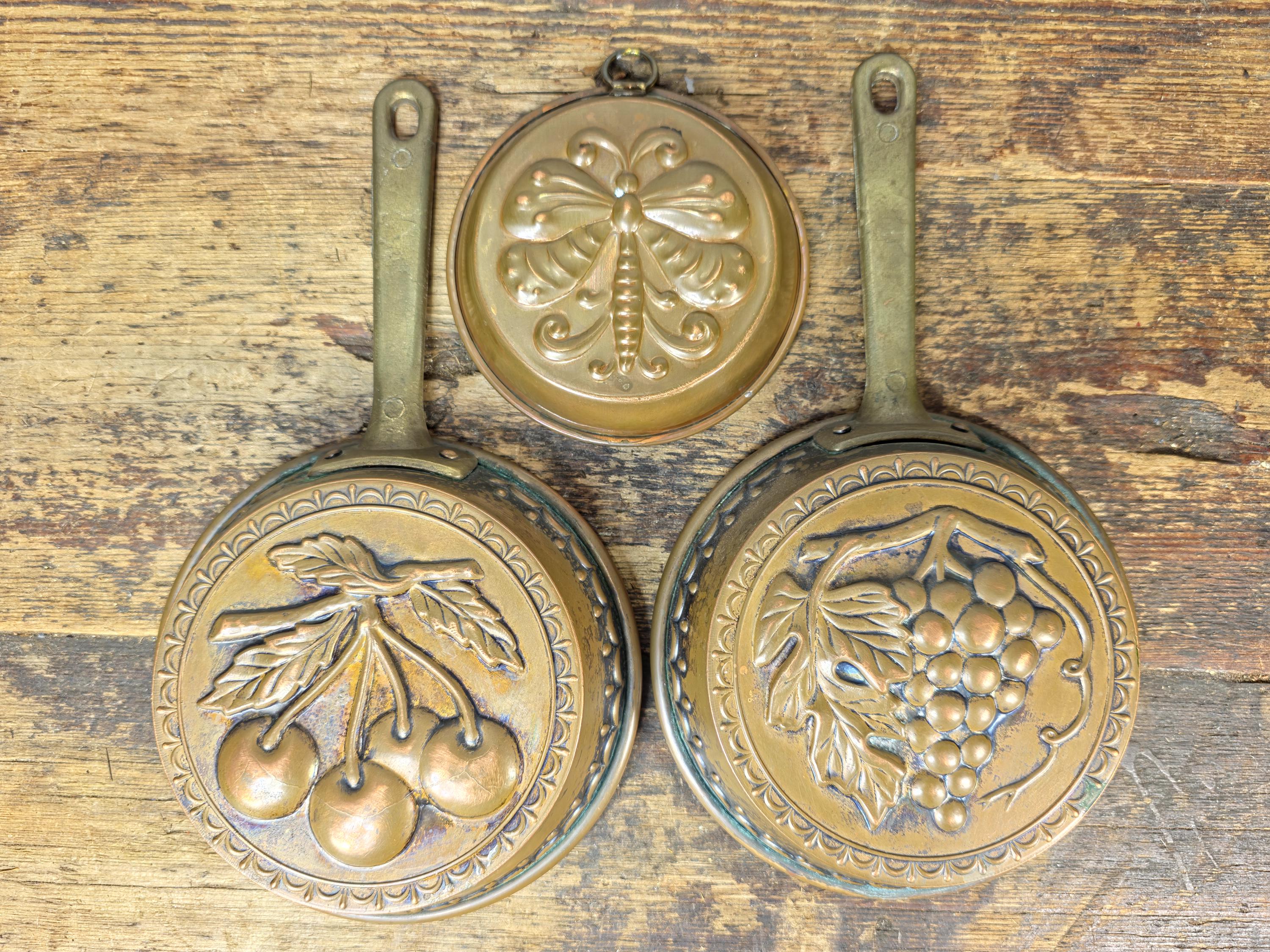 Vintage Copper & Brass Wall Decor Mini Skillet Set — Sweden Butterfly, Cherries
