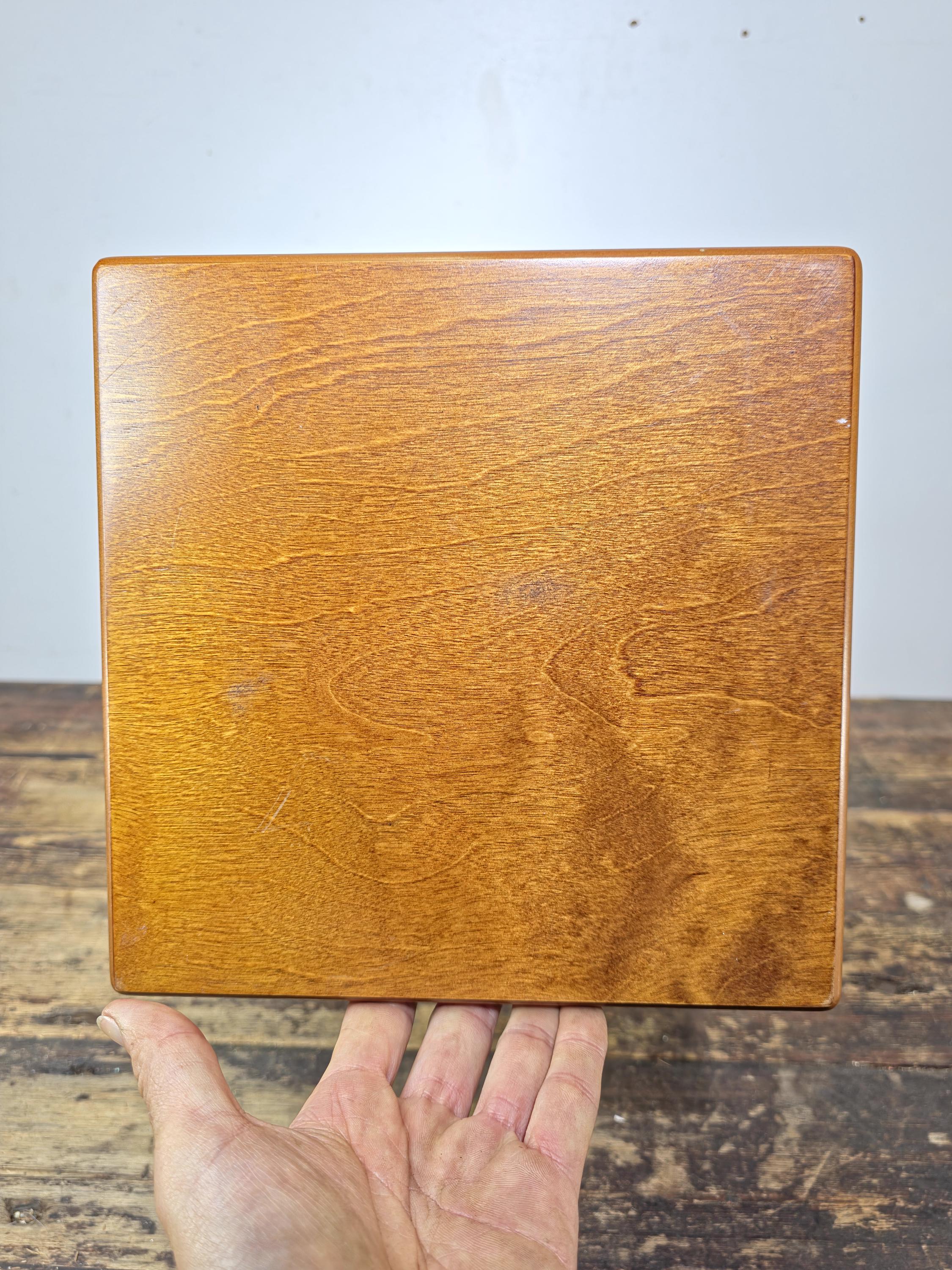 Vintage Mid-Century Style Tiger Maple Finish Pedestal Plant Stand 2-Tier 24.5"