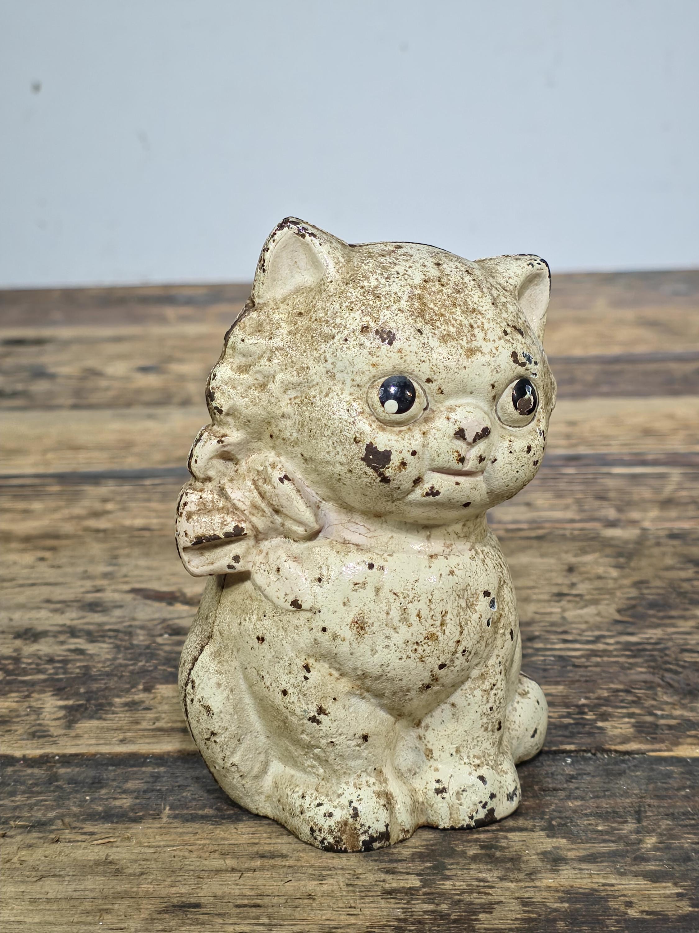 Hubley Cast Iron Cat Coin Bank #820 c.1920s–30s Original Vintage USA