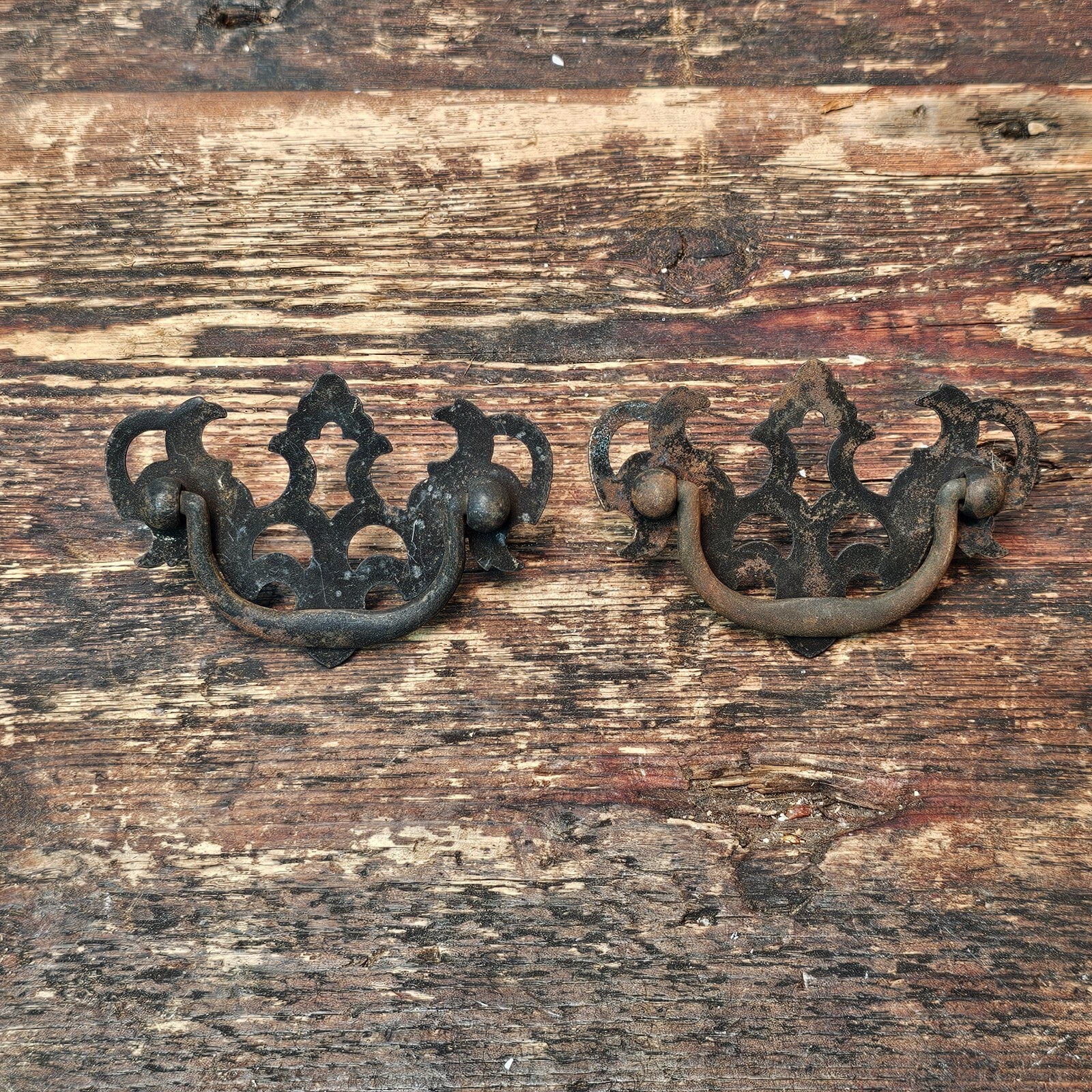 Set of 2 Vintage Rustic Drawer Pulls (A)