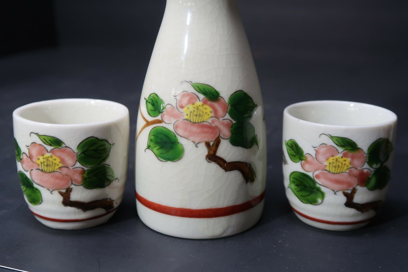 Vintage 7pc.Kutani Sake Set Hand Painted  Peony Flowers Made in Japan 九谷焼