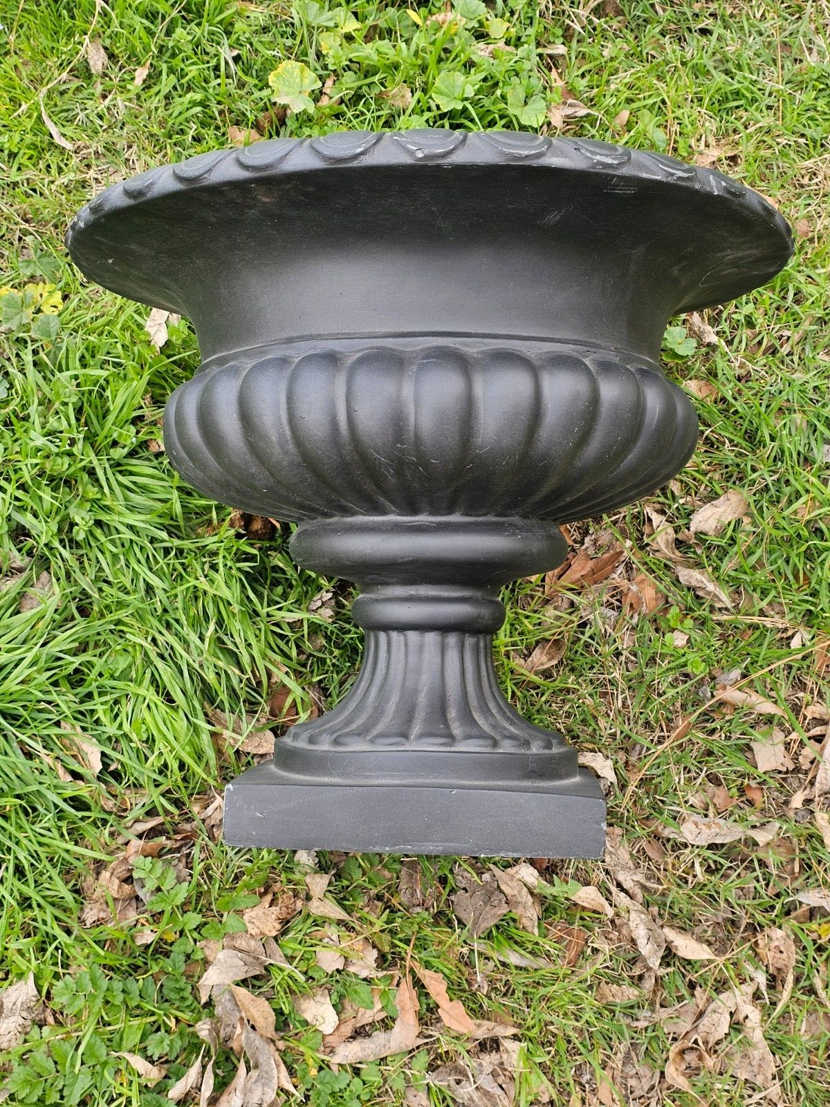 Fiber Clay Suffolk Urn Black Planter 22" Dia x 19" H