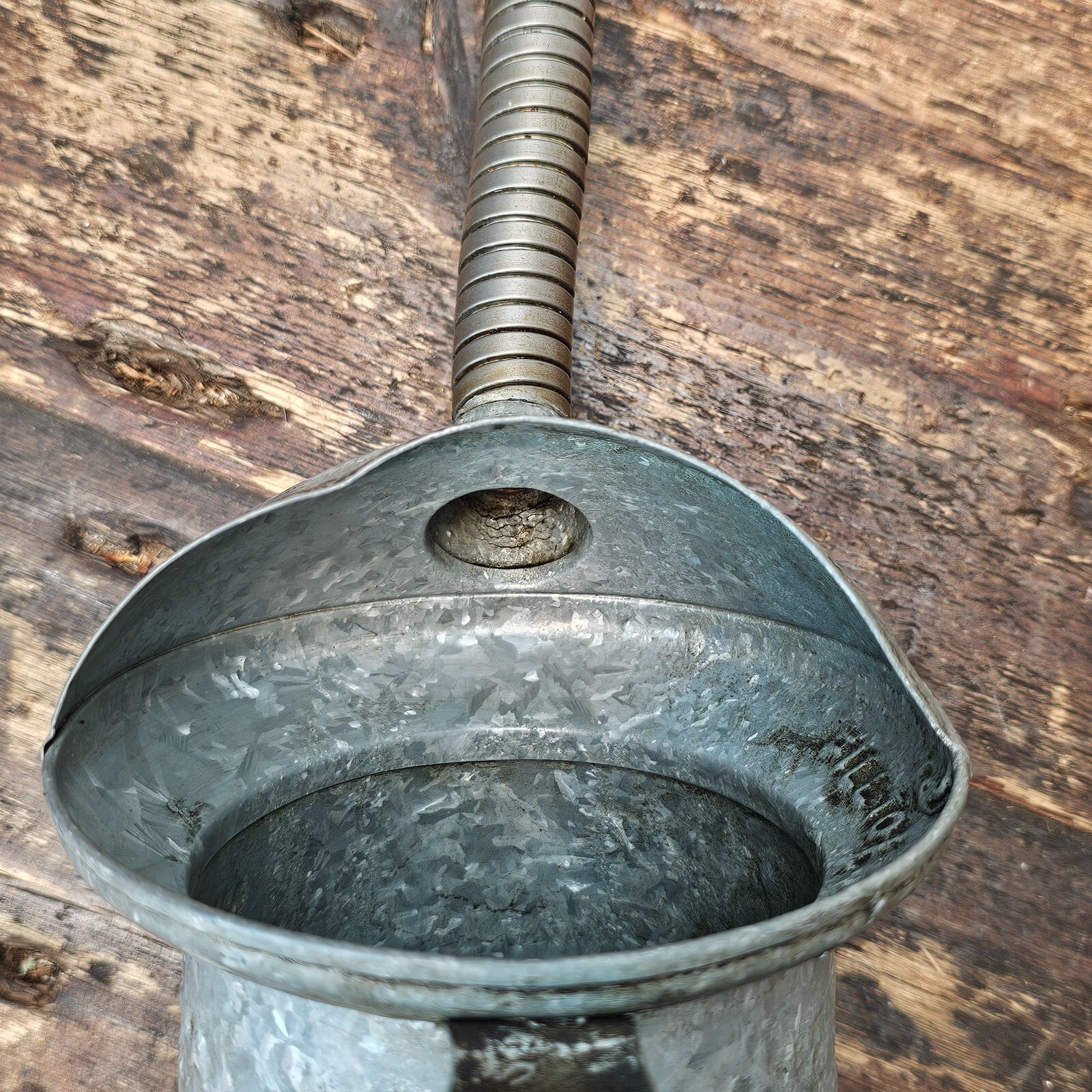 Vintage Lawson Cinti One Quart Galvanized Oil Can Long Flexible Spout
