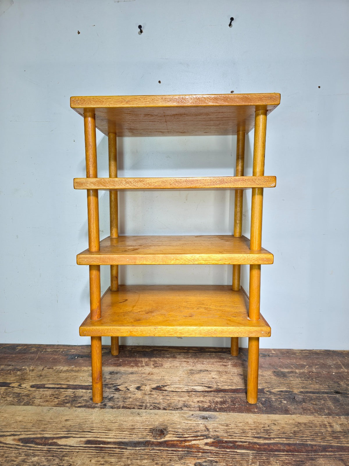 MCM Charming Wooden Toddler Shoe Rack / 4-Tier Utility Shelf
