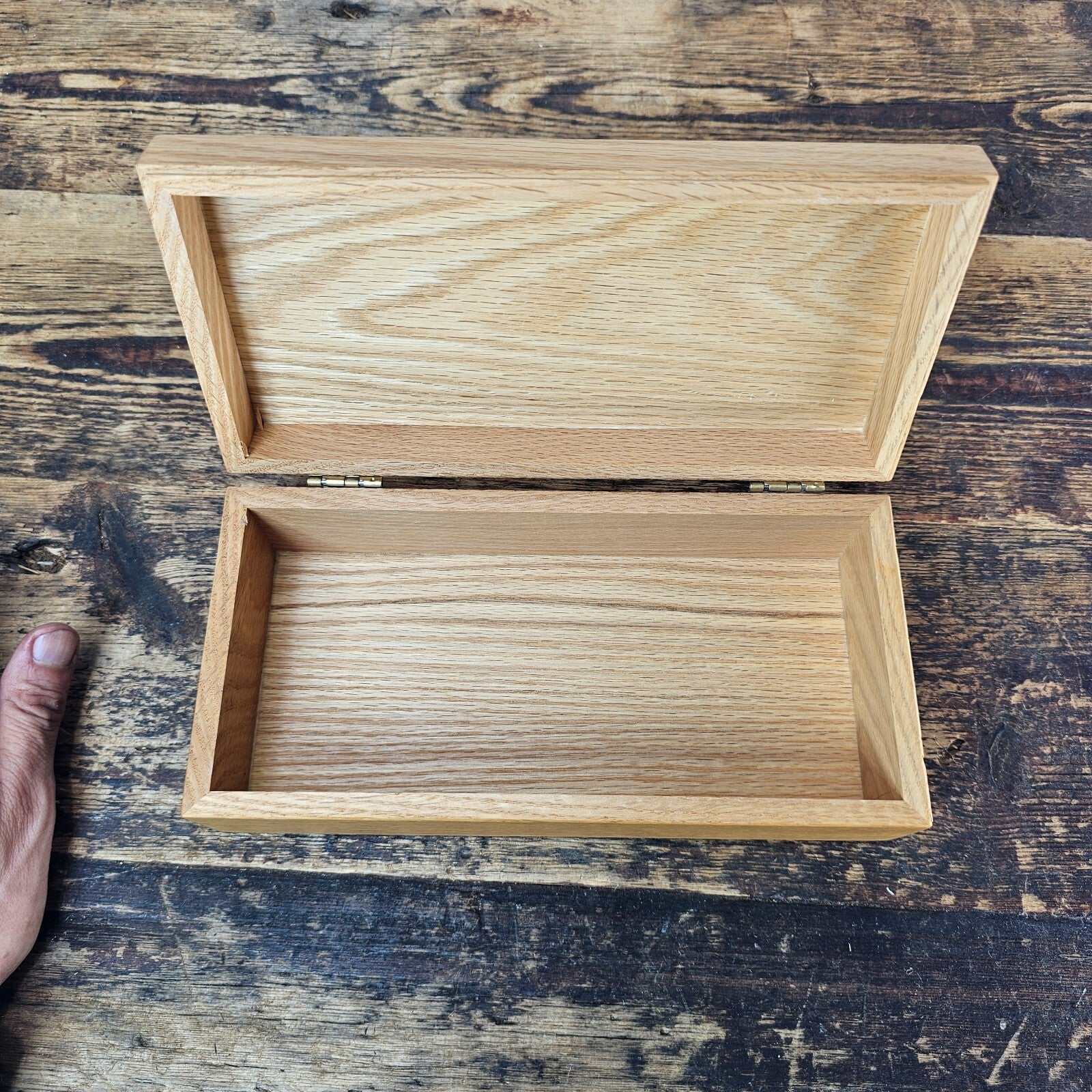 Vintage Solid Oak Wooden Hinged Box / Storage Case