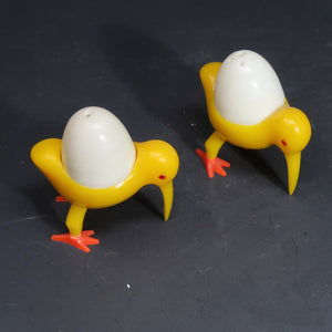 1960's Cute Vintage Yellow Birds and Eggs Salt and Pepper Shakers Plastic