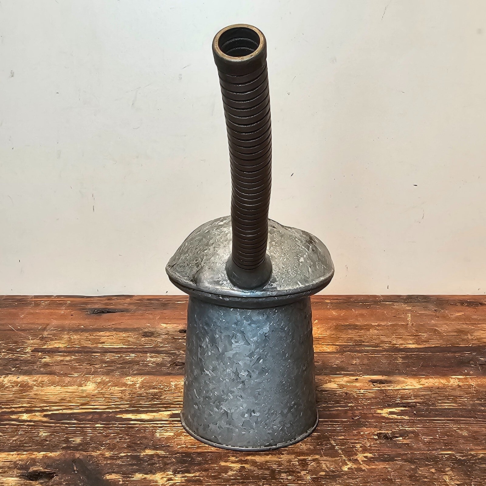 Vintage Lawson Cinti One Quart Galvanized Oil Can Long Flexible Spout
