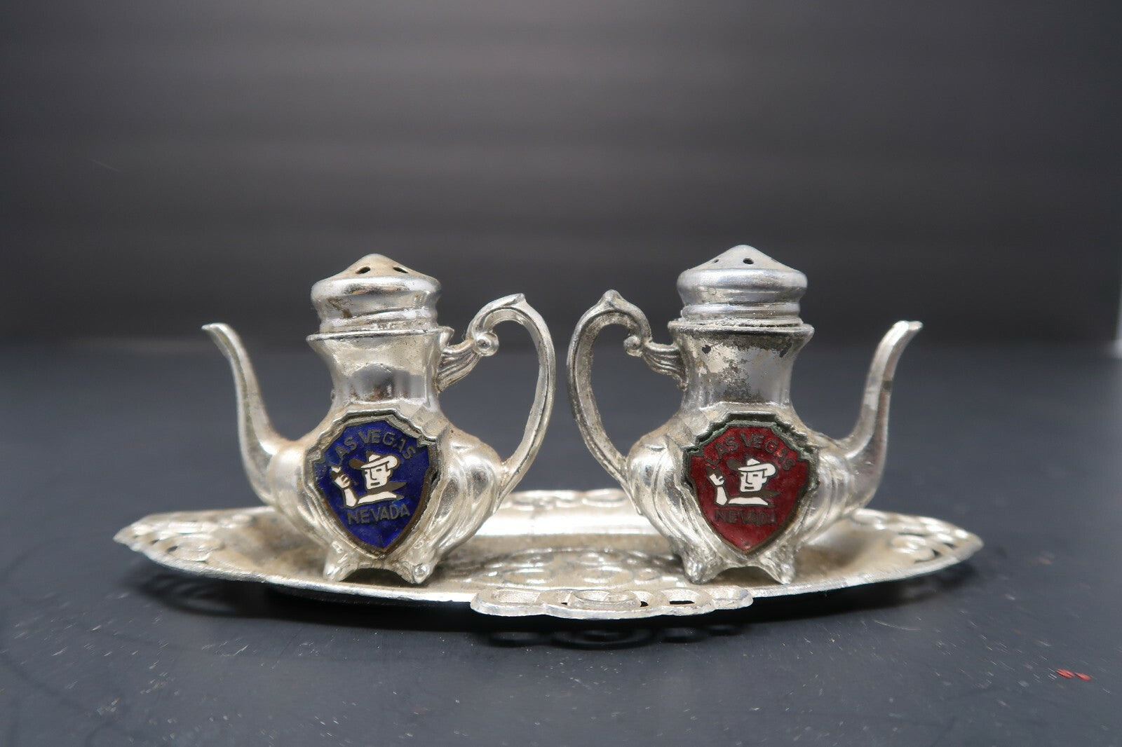 State Souvenir Las Vegas Metal Salt & Pepper Shaker with Tray Made In Japan