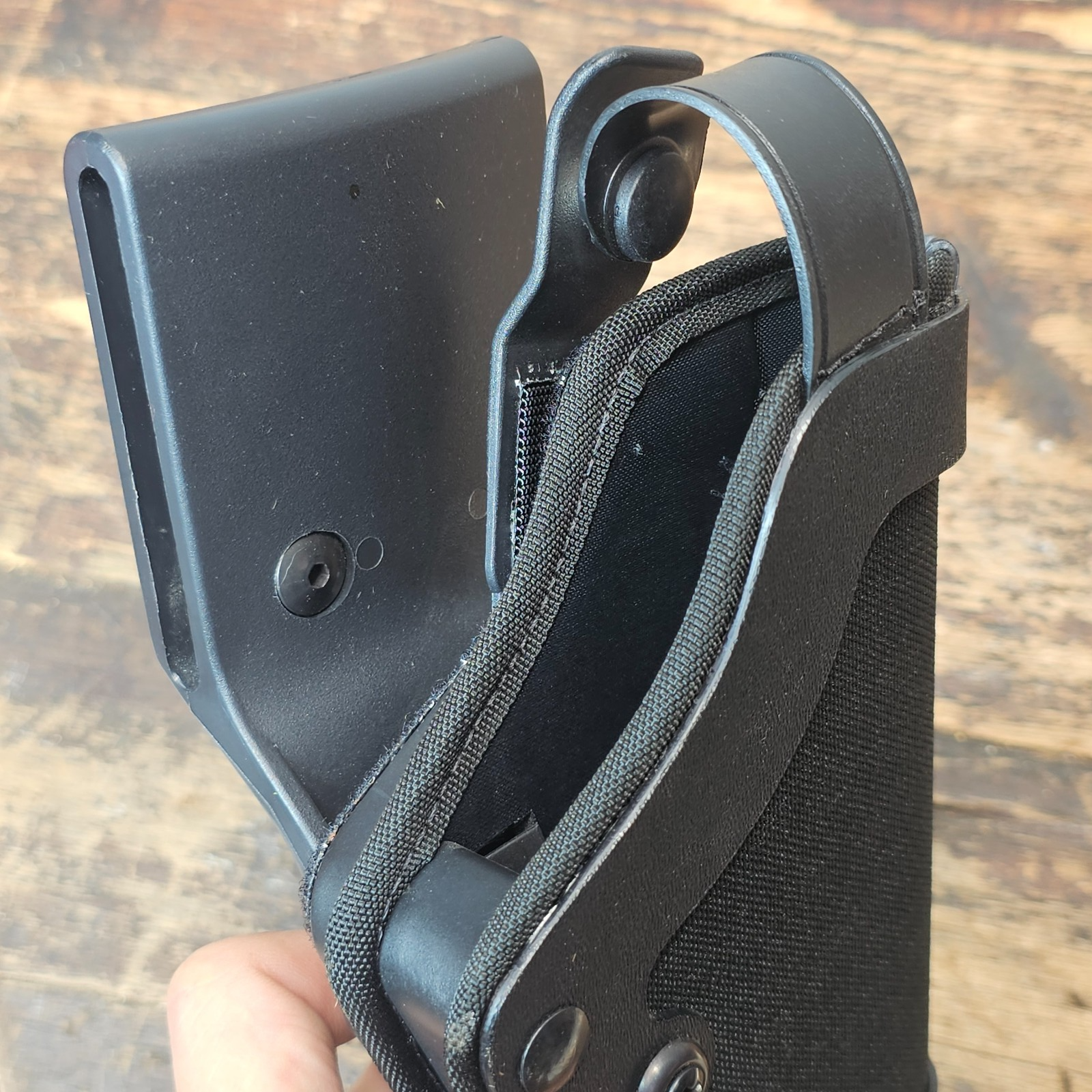 Uncle Mike's Holster Size 22 RH Preowned