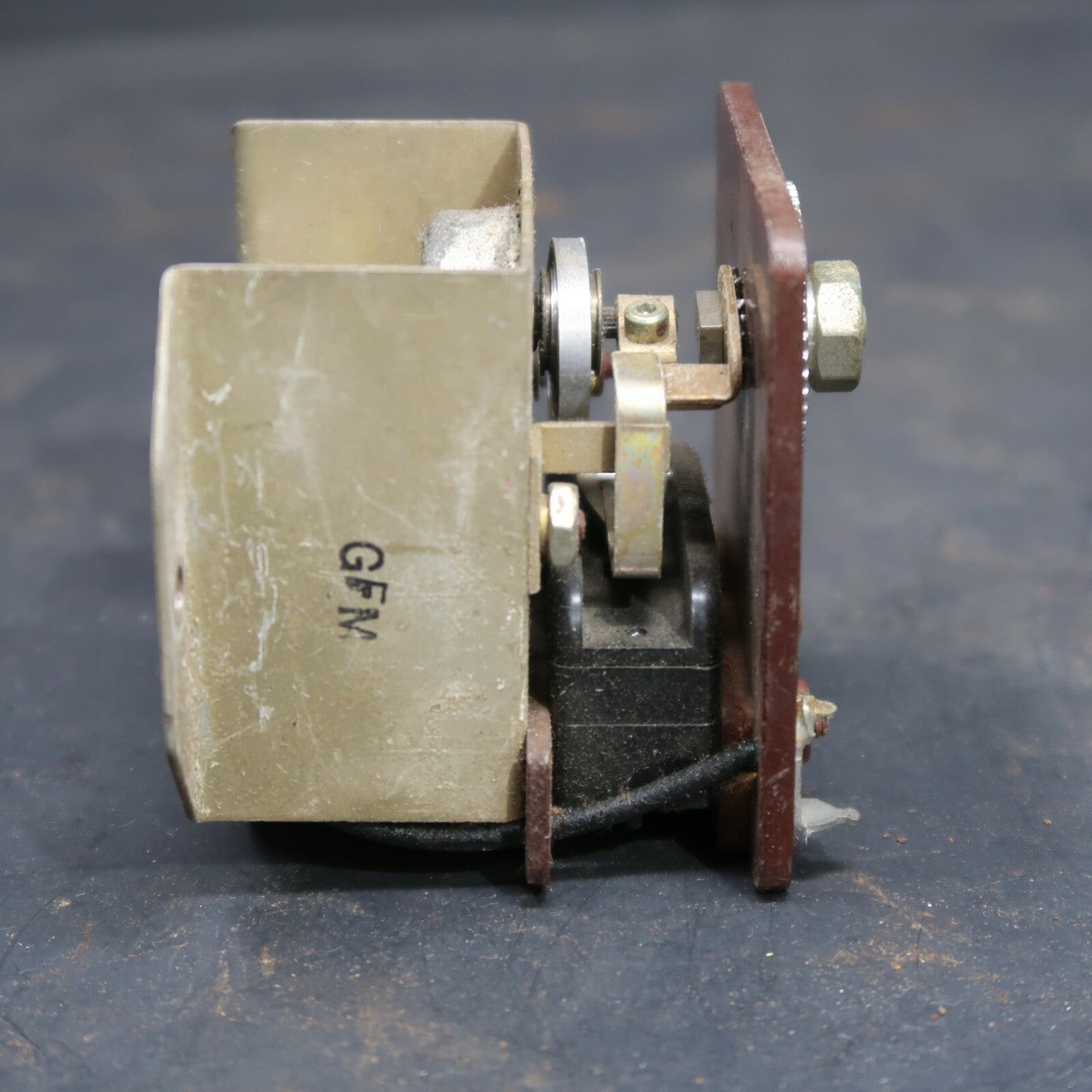Haydon DA21-003  Time Delay Timer 1.5 Seconds (Sold As Parts)
