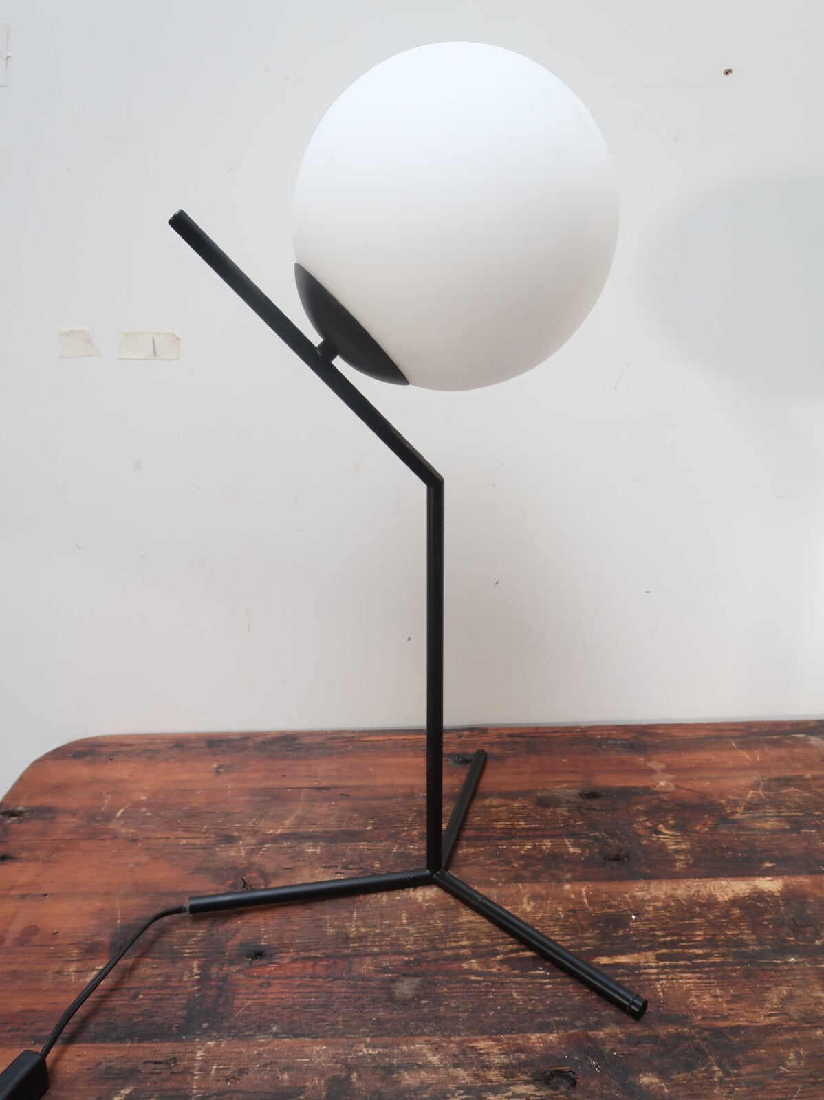 White Glass Round Ball Table Lamp Reading Desk Light Bedroom Lighting