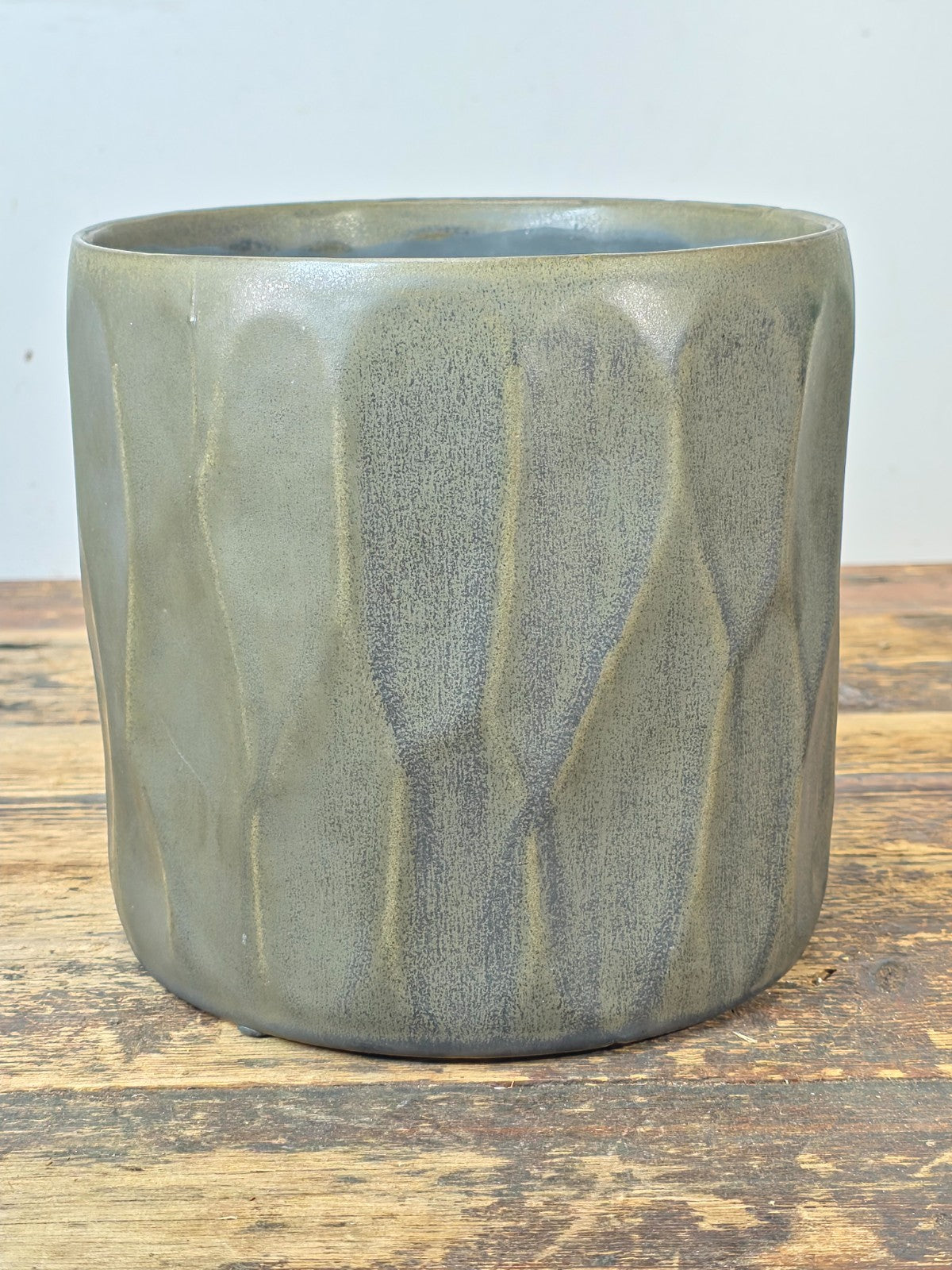 Rolling Greens “Fair Orchid Pot” — Textured Gray Ceramic Planter (7”)