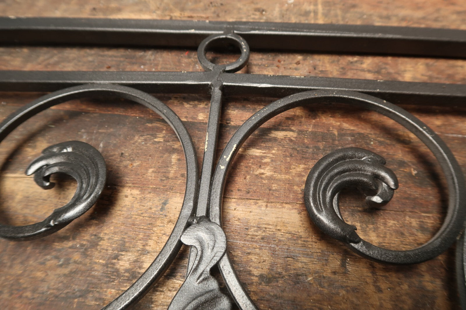 Metal Wall Decor Decorative Victorian Style Hanging Art 36" x 22" (9 lb)