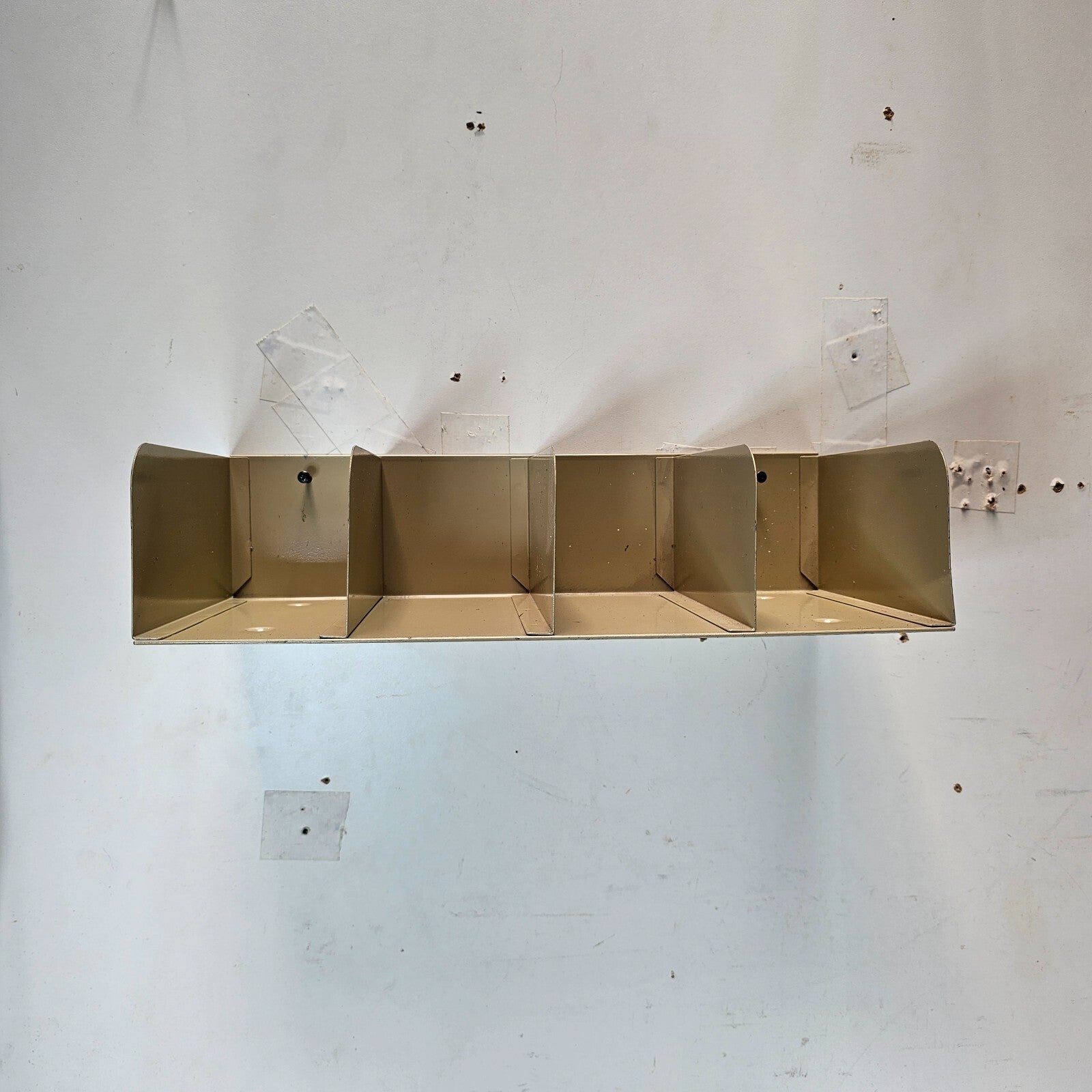 MMF Industries 4-Pocket Wall-Mounted / Desktop Steel Check Holder Light Beige