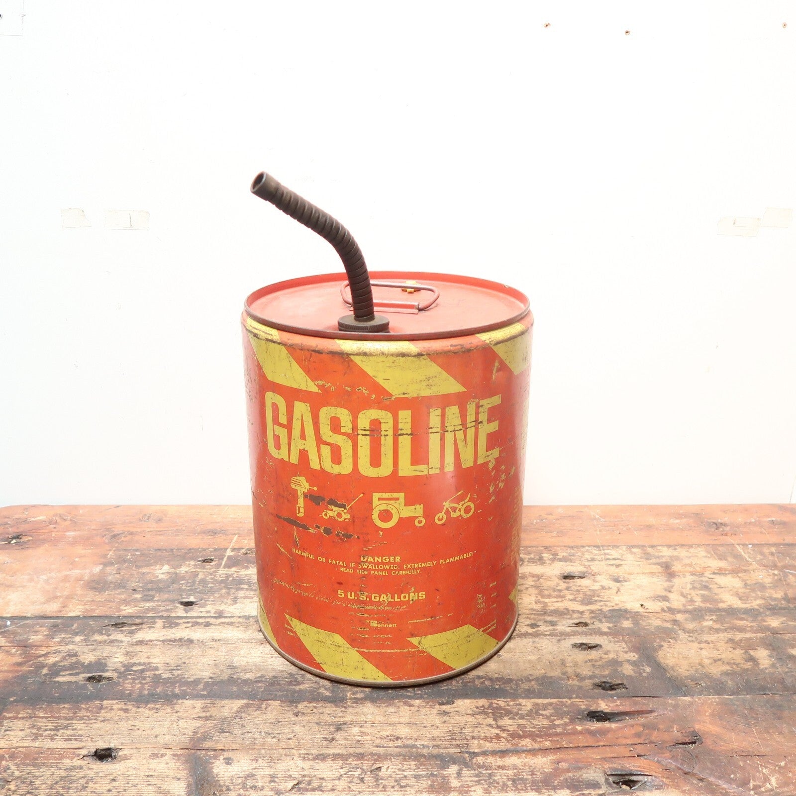 Bennett Industries 5 Gallon Gas Can 11" Dia x 14" H (No leakage)