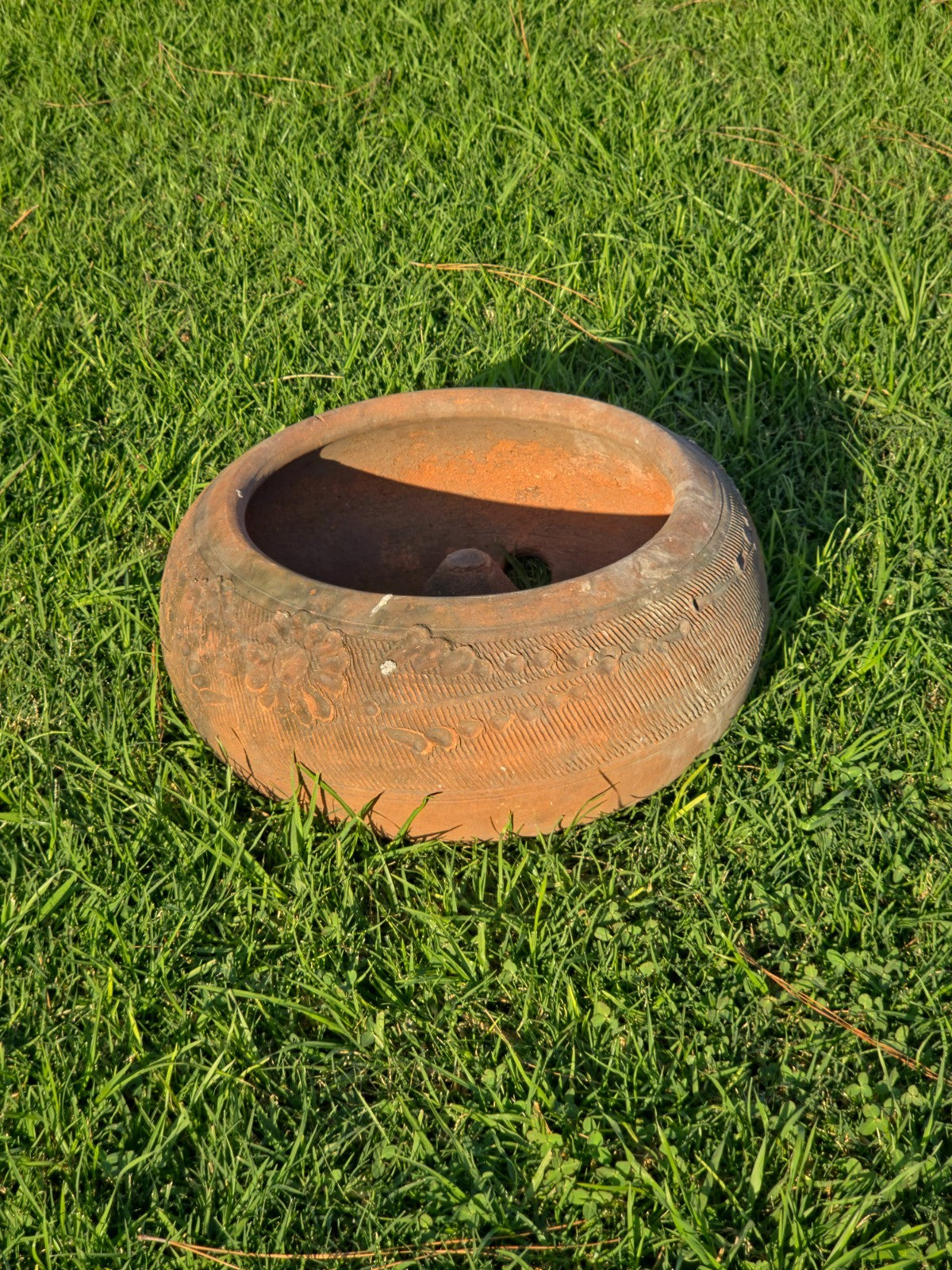 Vintage Mexican Hand-Etched Terracotta Hose Holder Pot 18"Dia x 8.5"H