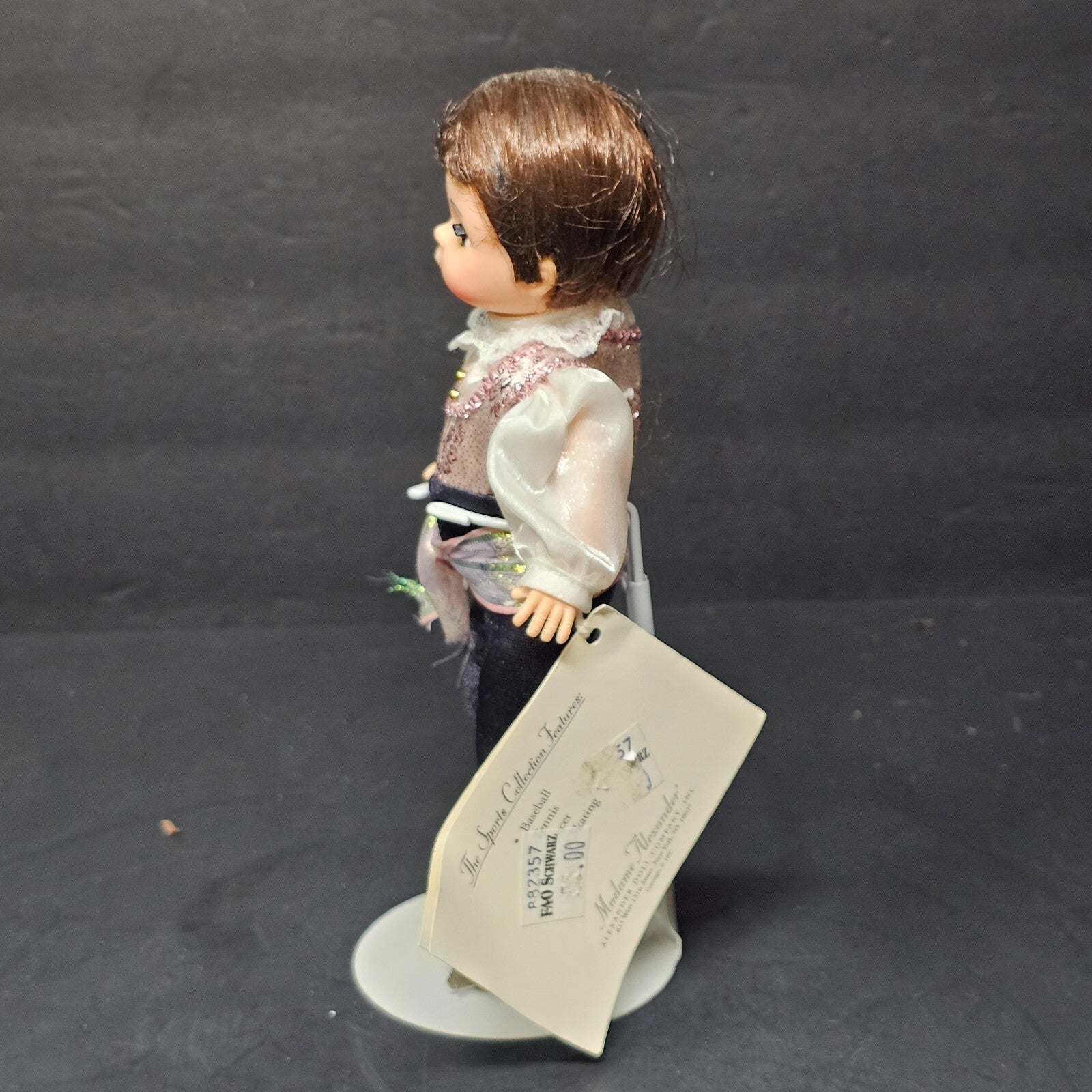 Madame Alexander Ice Skating Boy 8" The Sports Collection 90's