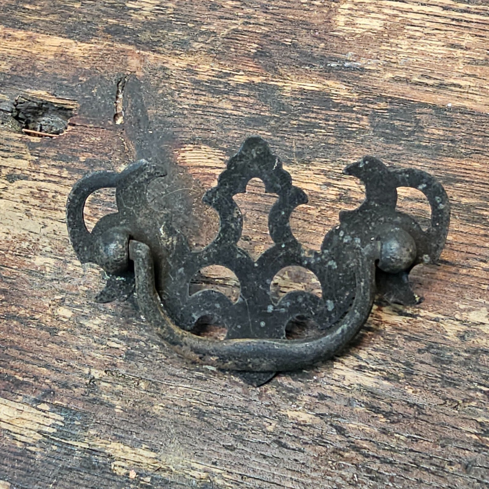 Set of 2 Vintage Rustic Drawer Pulls (A)