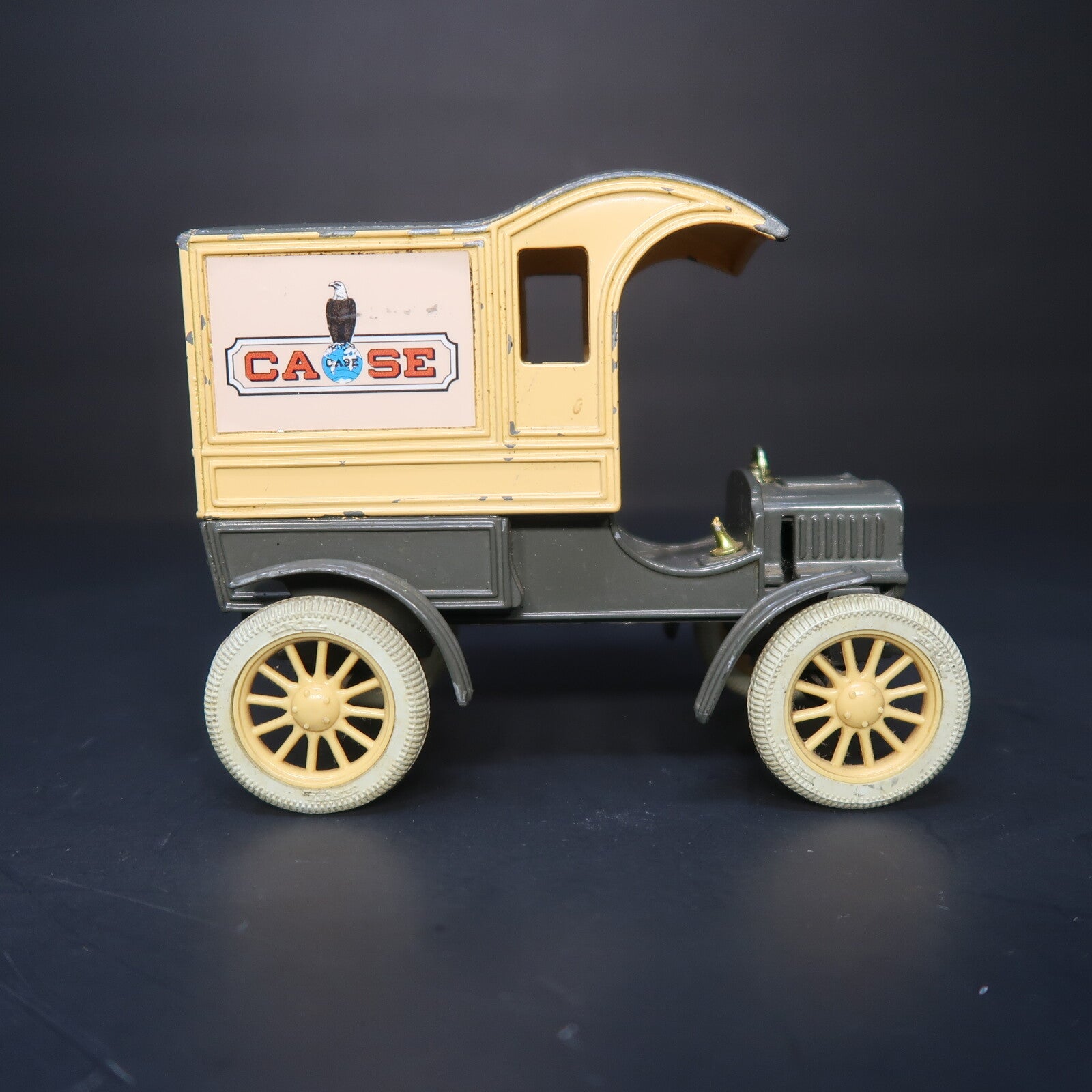 The ERTL CO. CASE Replica 1905 FORD's FIRST Deliver Car Made In USA