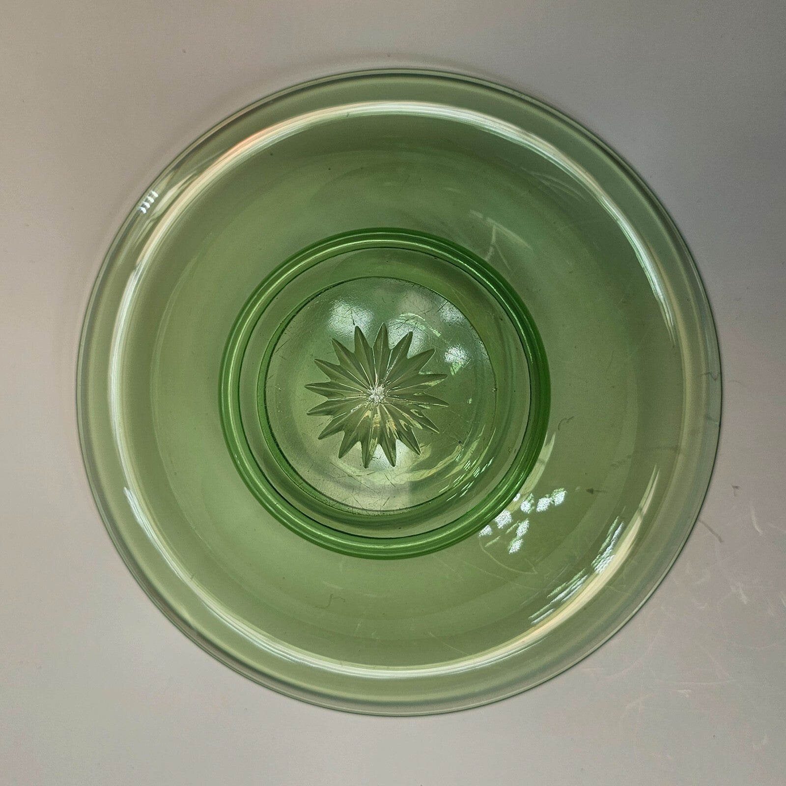 Heisey Gibson Girl Moongleam Green Rolled Edge Bowl